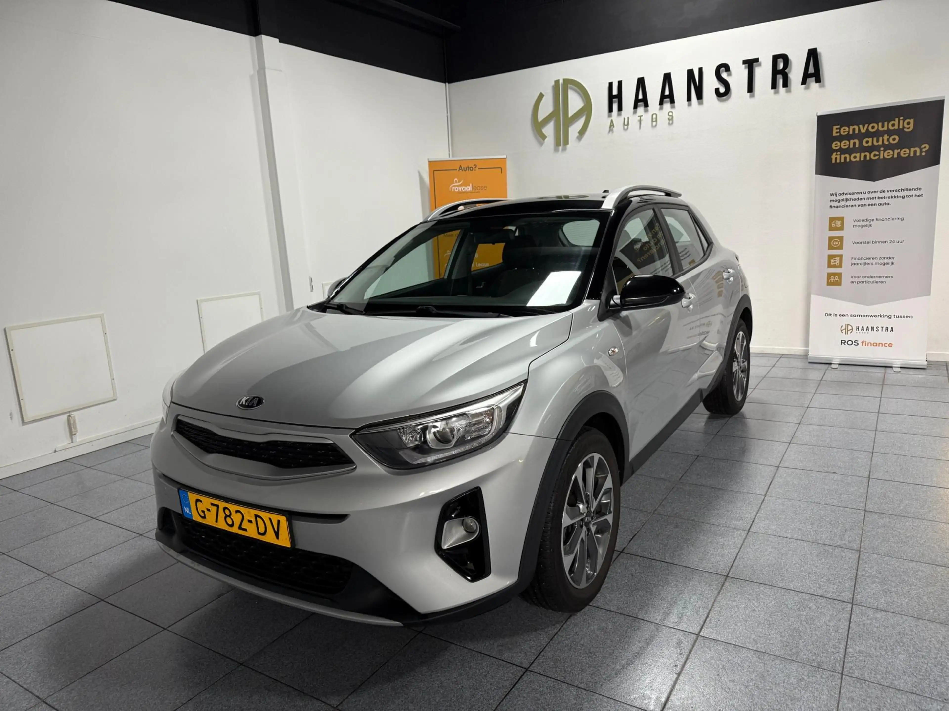 Kia Stonic 1.0 T-GDi DynamicLine Apple-Carplay Navi-Camera NL — photo 3