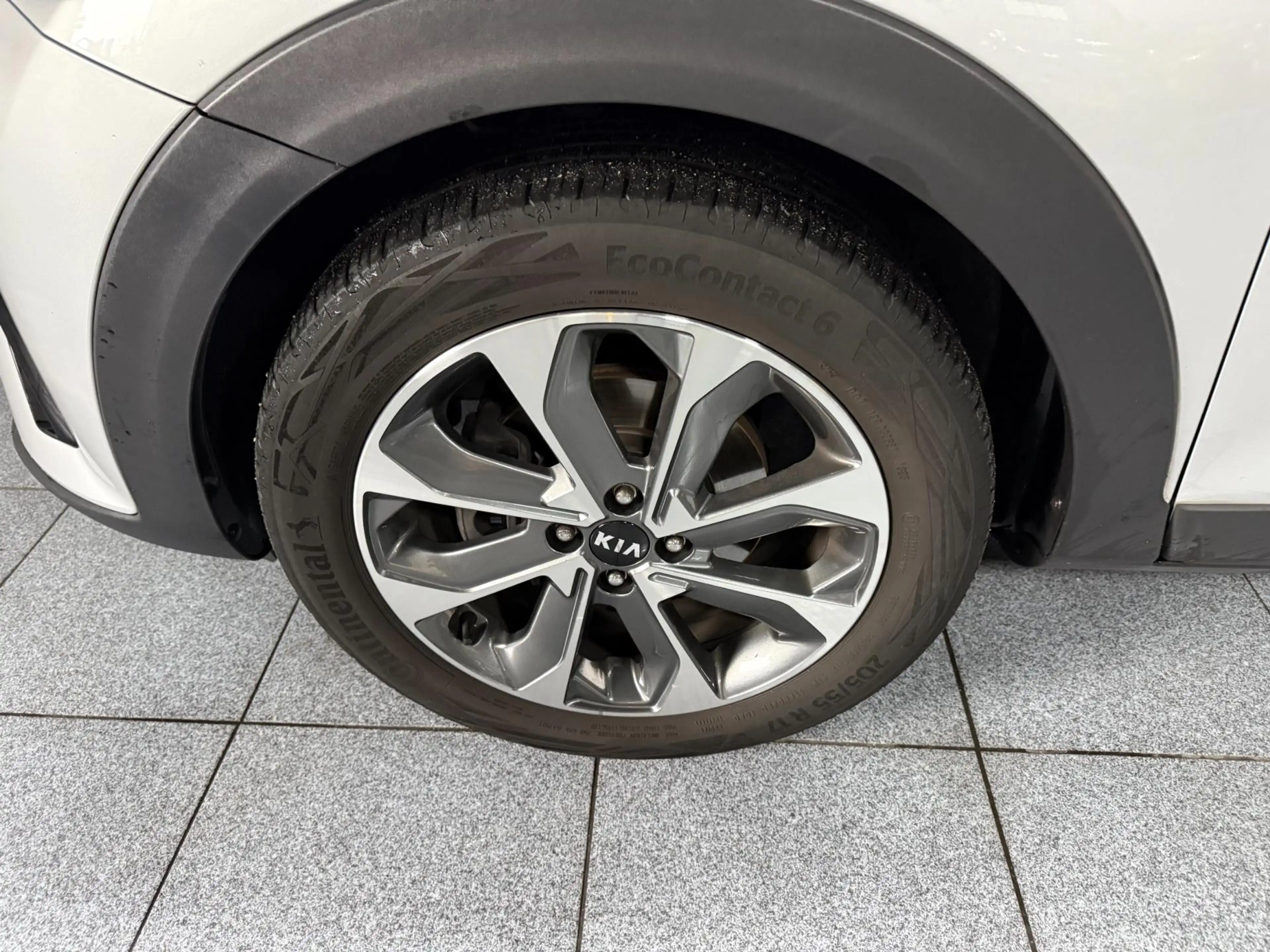 Kia Stonic 1.0 T-GDi DynamicLine Apple-Carplay Navi-Camera NL — photo 4