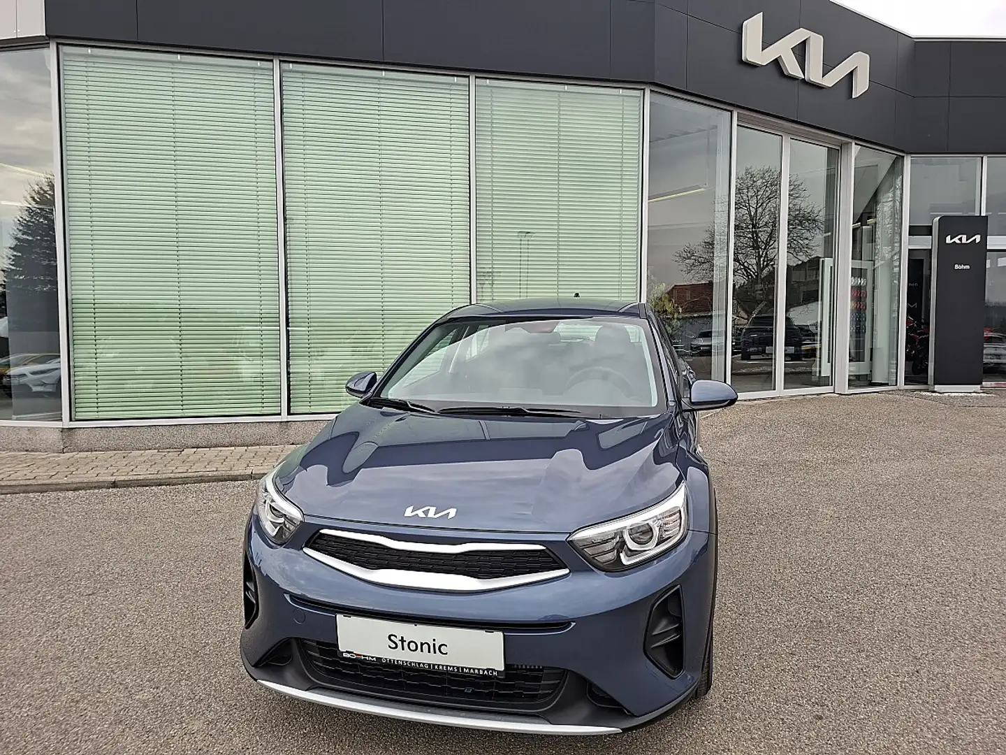 Kia Stonic 1,0 TGDI GPF ISG Titan Marbach Blau - 2