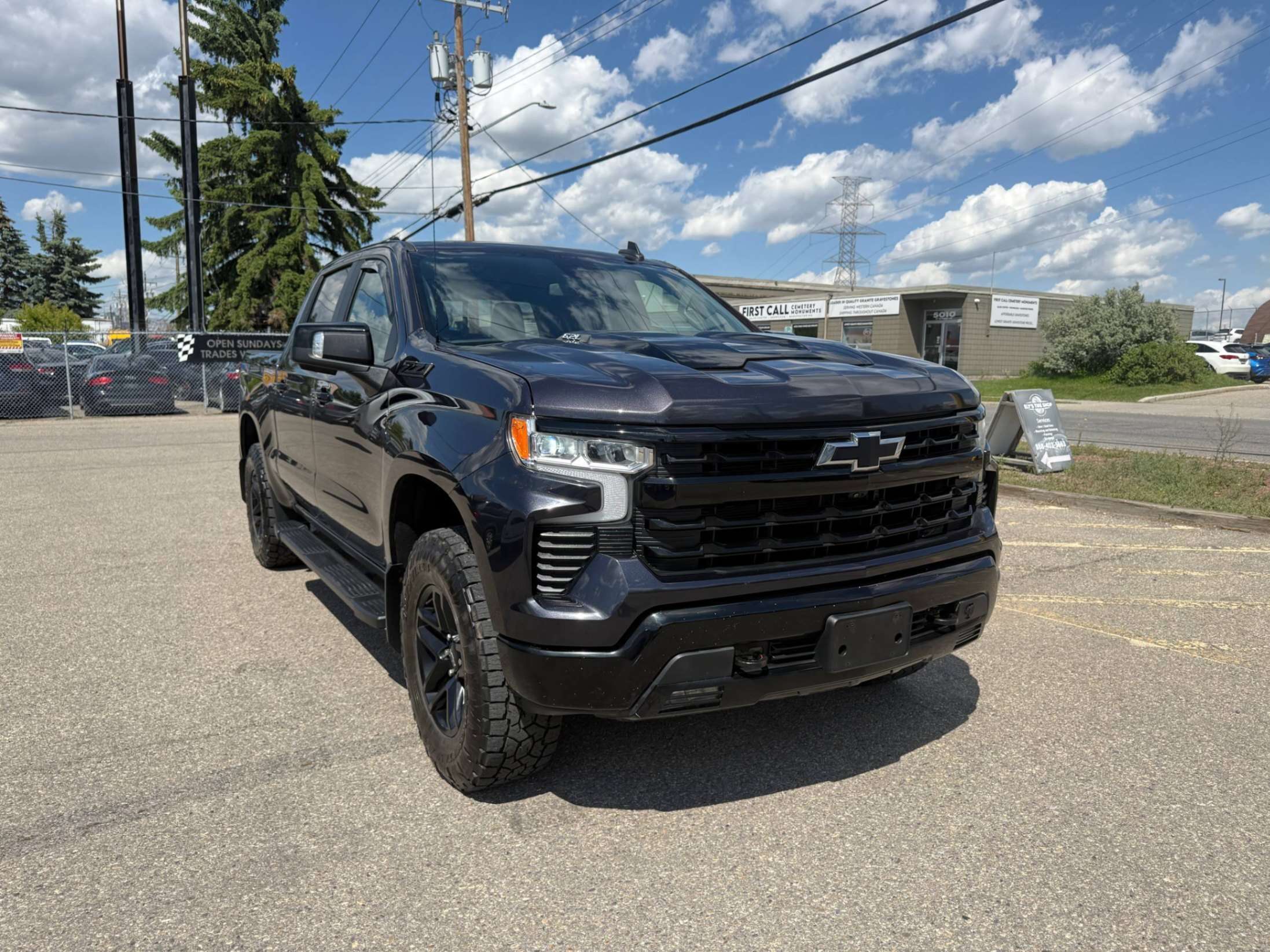 2023 Chevrolet Silverado 1500 4WD Crew Cab 147 LT Trail Boss — снимка 1