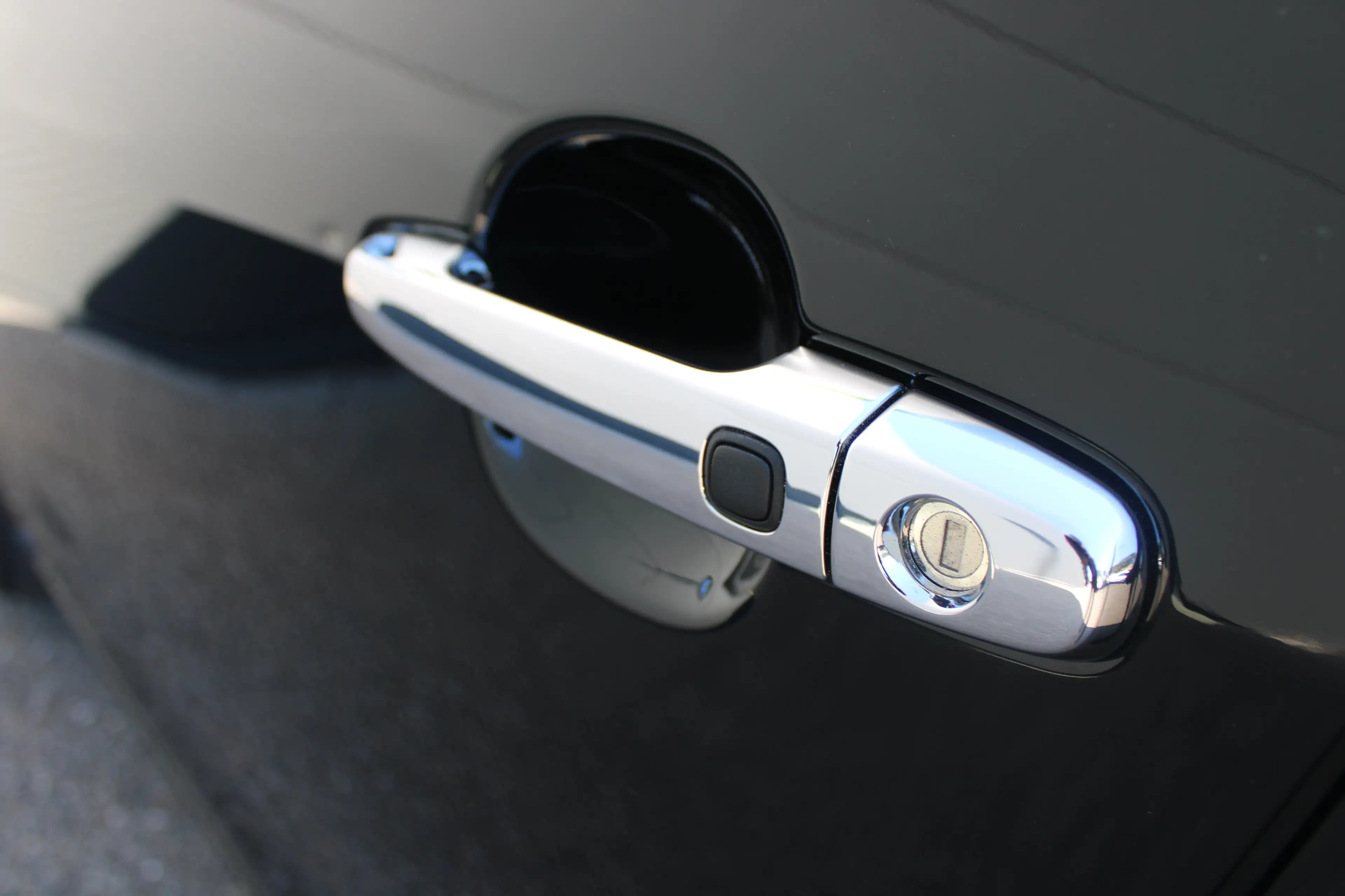Peugeot 108 1.0 e-VTi Roland Garros TOP! | Navi by app | Apple — photo 17