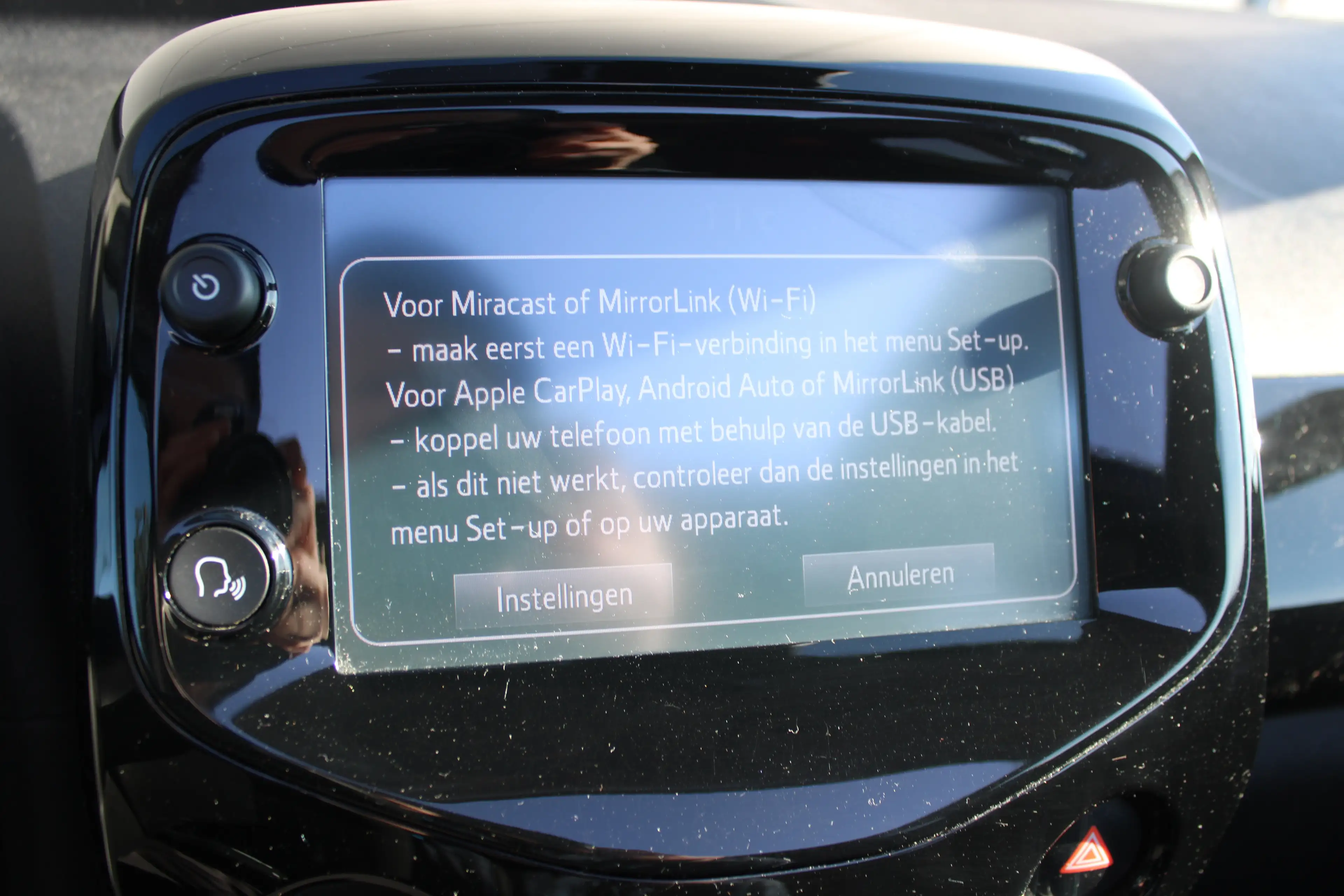 Peugeot 108 1.0 e-VTi Roland Garros TOP! | Navi by app | Apple — photo 27