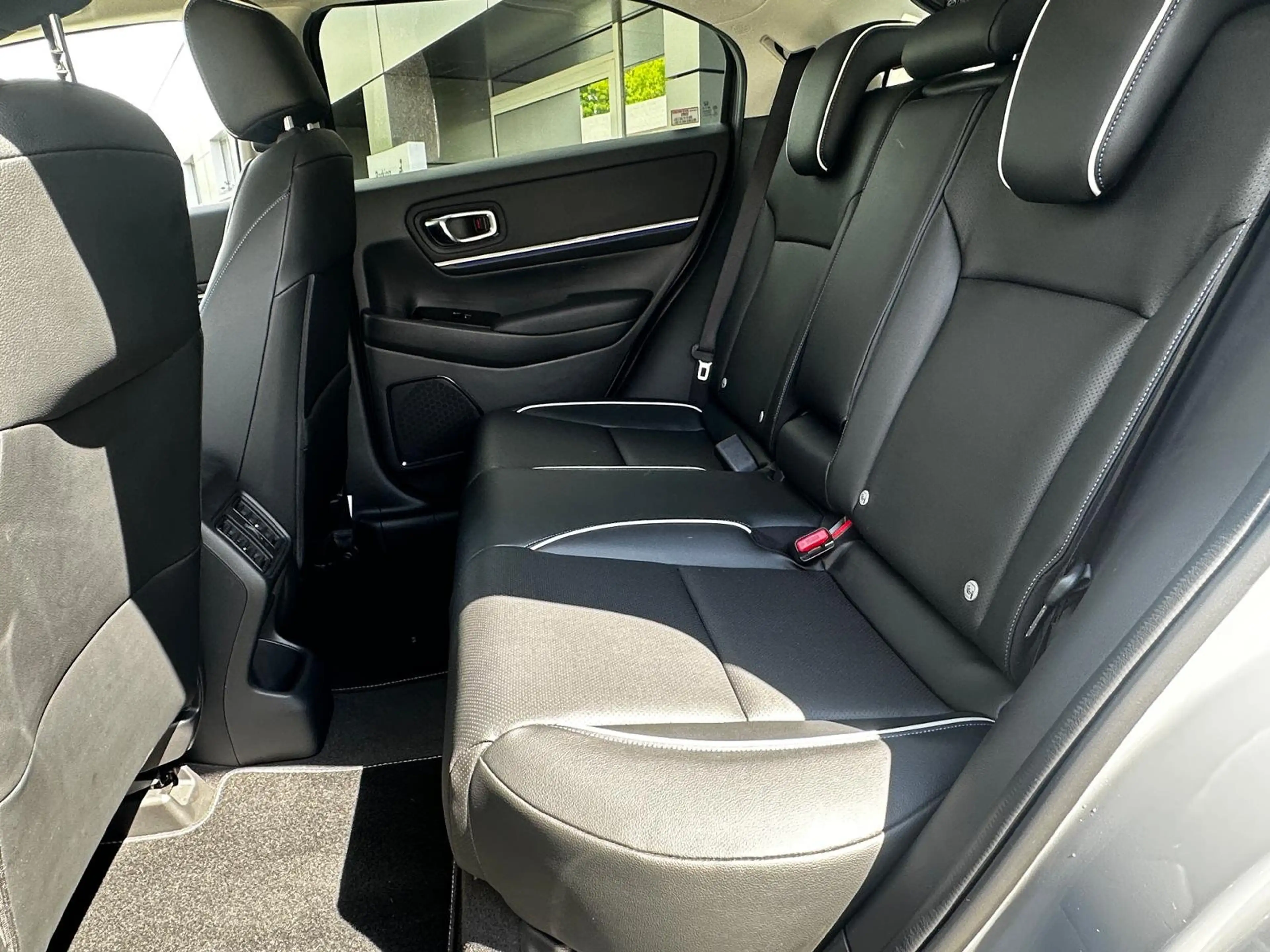 Honda e:Ny1 e:Ny1 68.8 kWh Elegance — photo 8