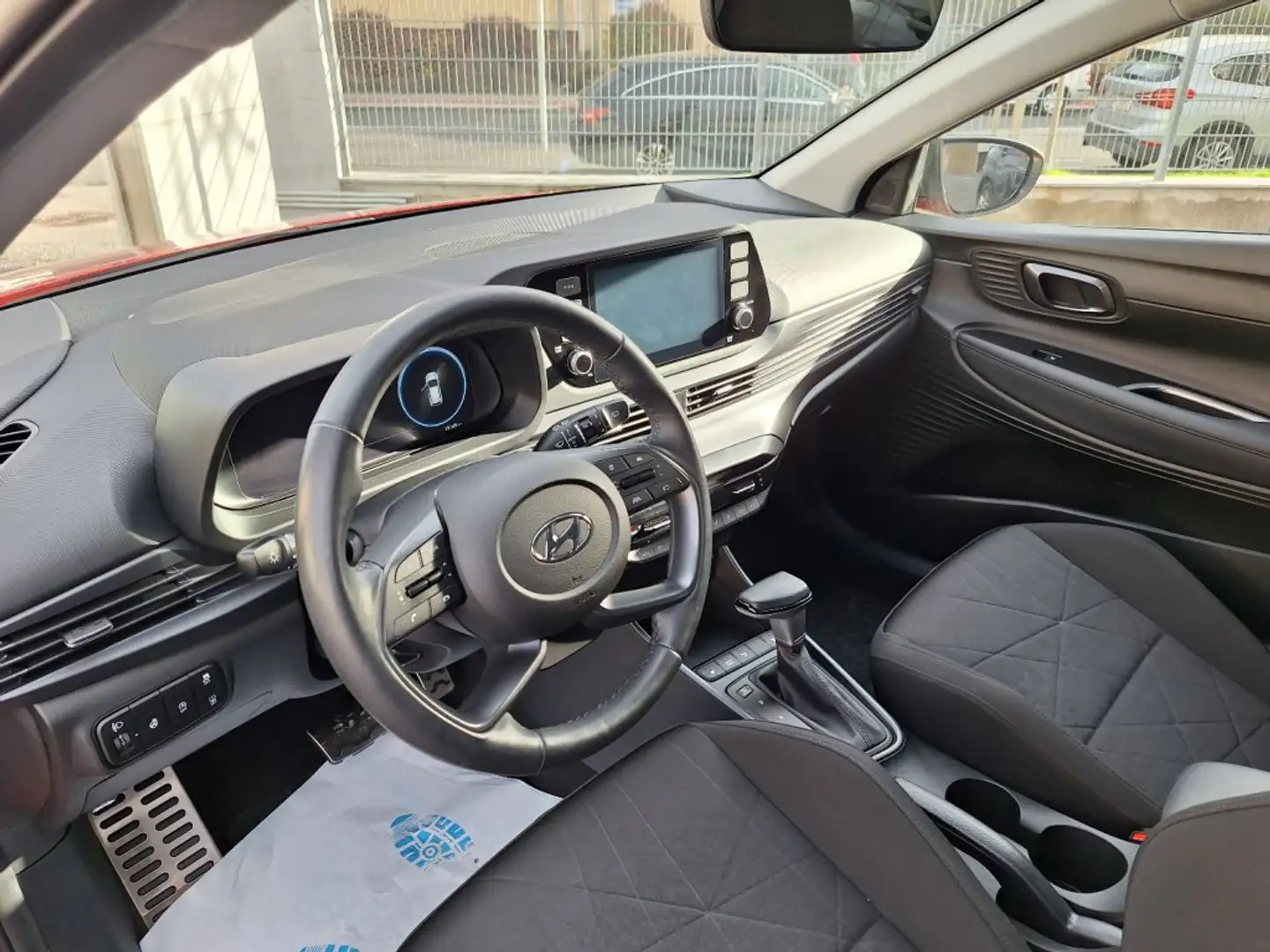 Hyundai BAYON Trendline 1,0 T-GDi DCT 48V y1bt4-O2 Schwarz - 2