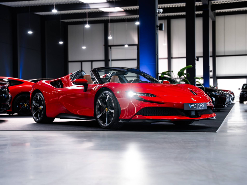 Ferrari SF90 Spider 4.0 V8 PHEV - Asseto Fiorano Pack - VAT - Daytona — photo 10