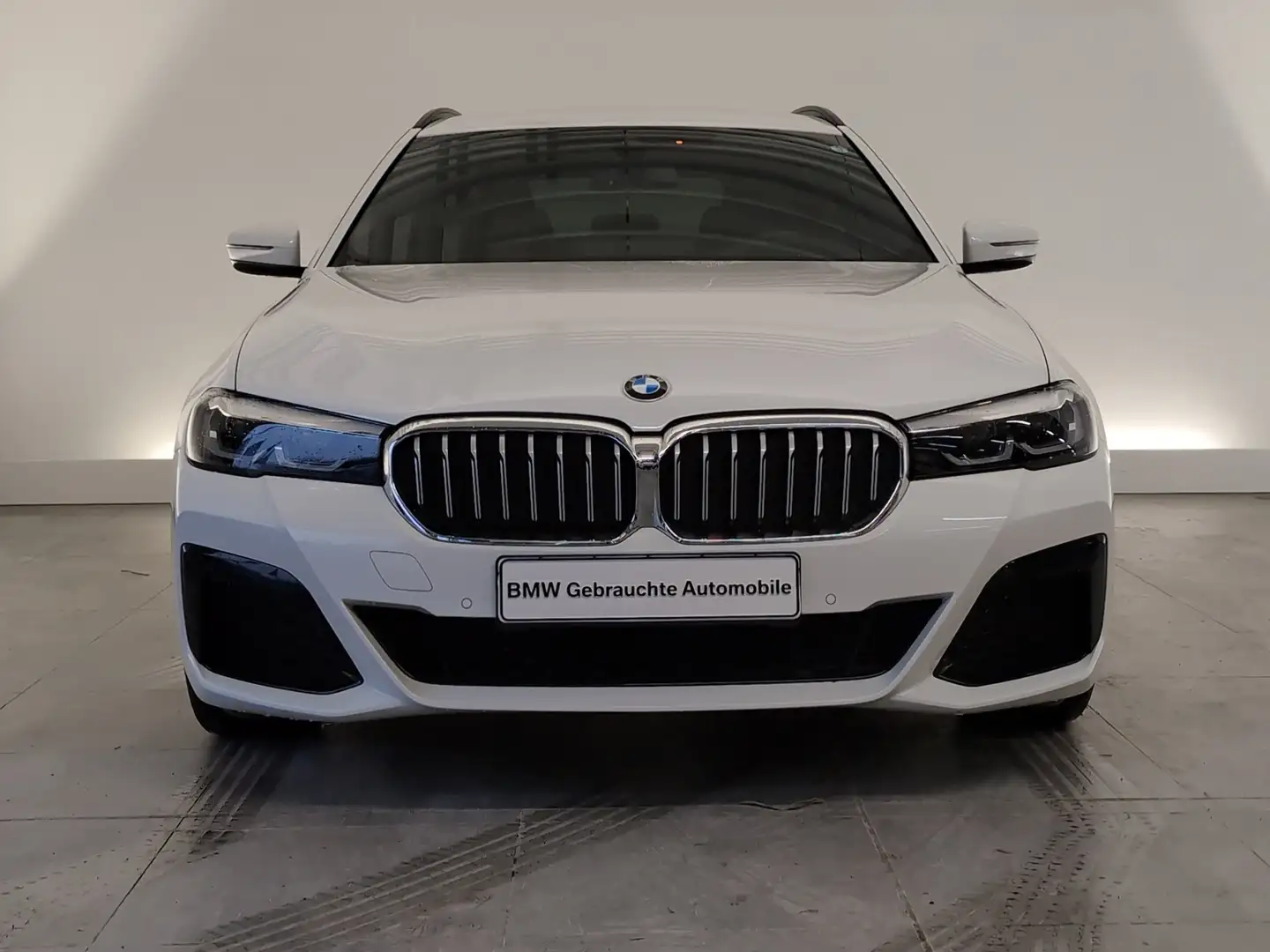 BMW 520 d xDrive Tour M Sport Navi/LED/HuD/HarmKar Navi/LE Weiß - 2