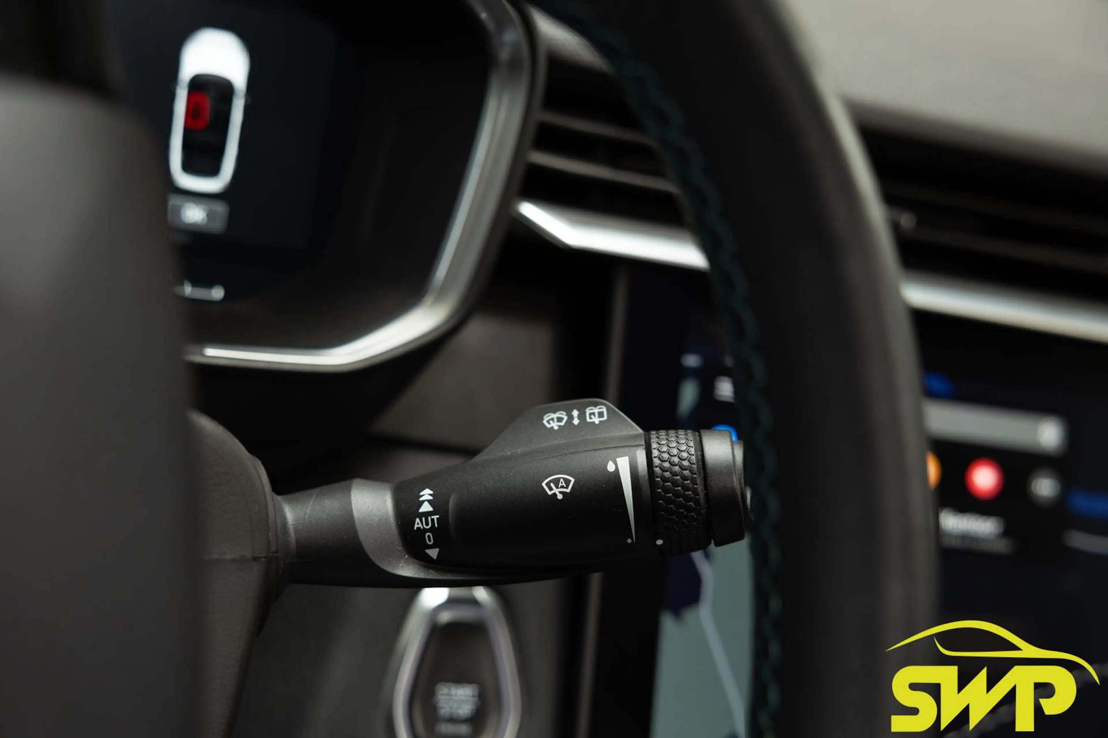 Lynk & Co 01 1.5 | PHEV | Zwart | 98.5 % SoH | Pano | 360 | Nav — photo 17