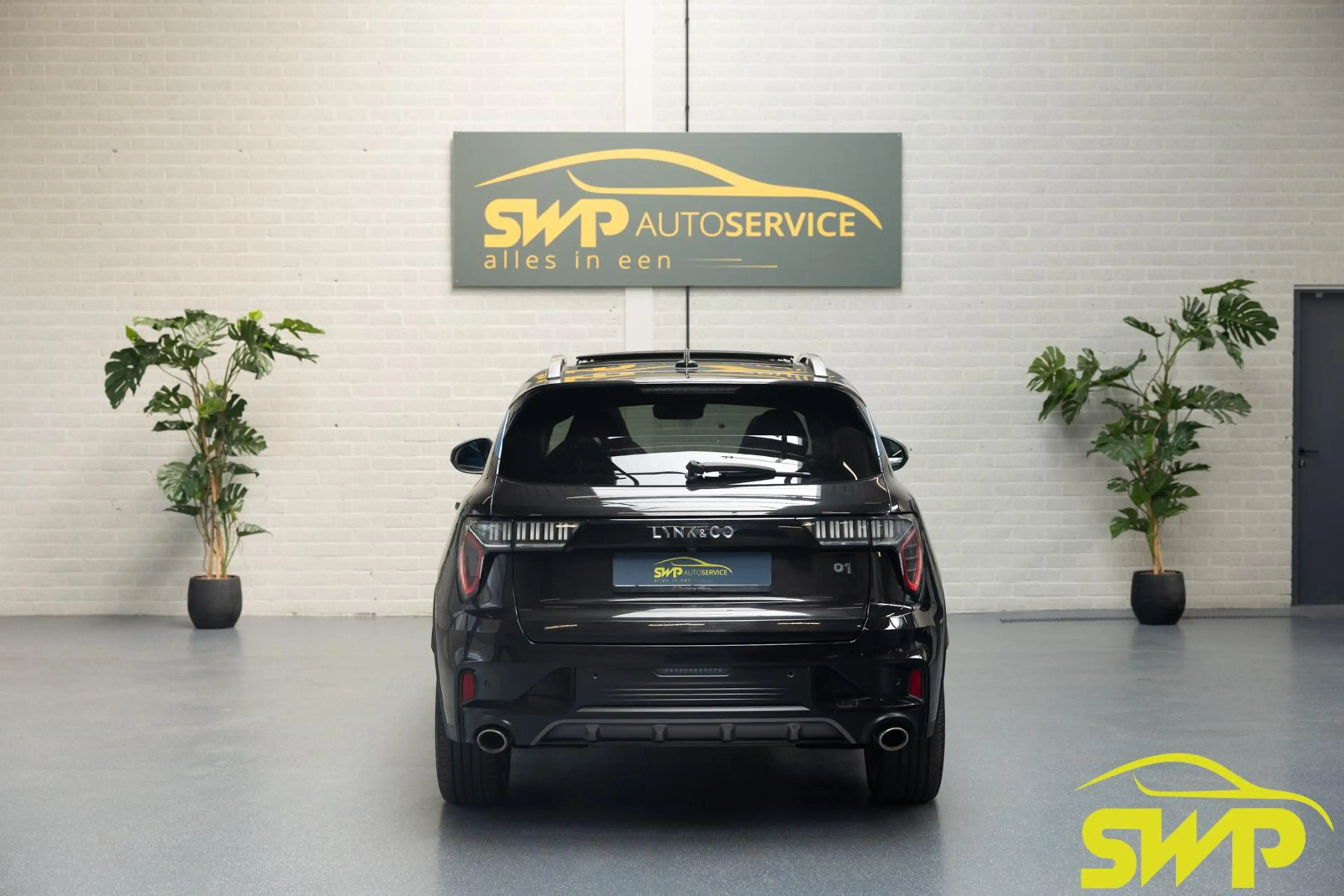 Lynk & Co 01 1.5 | PHEV | Zwart | 98.5 % SoH | Pano | 360 | Nav — photo 27