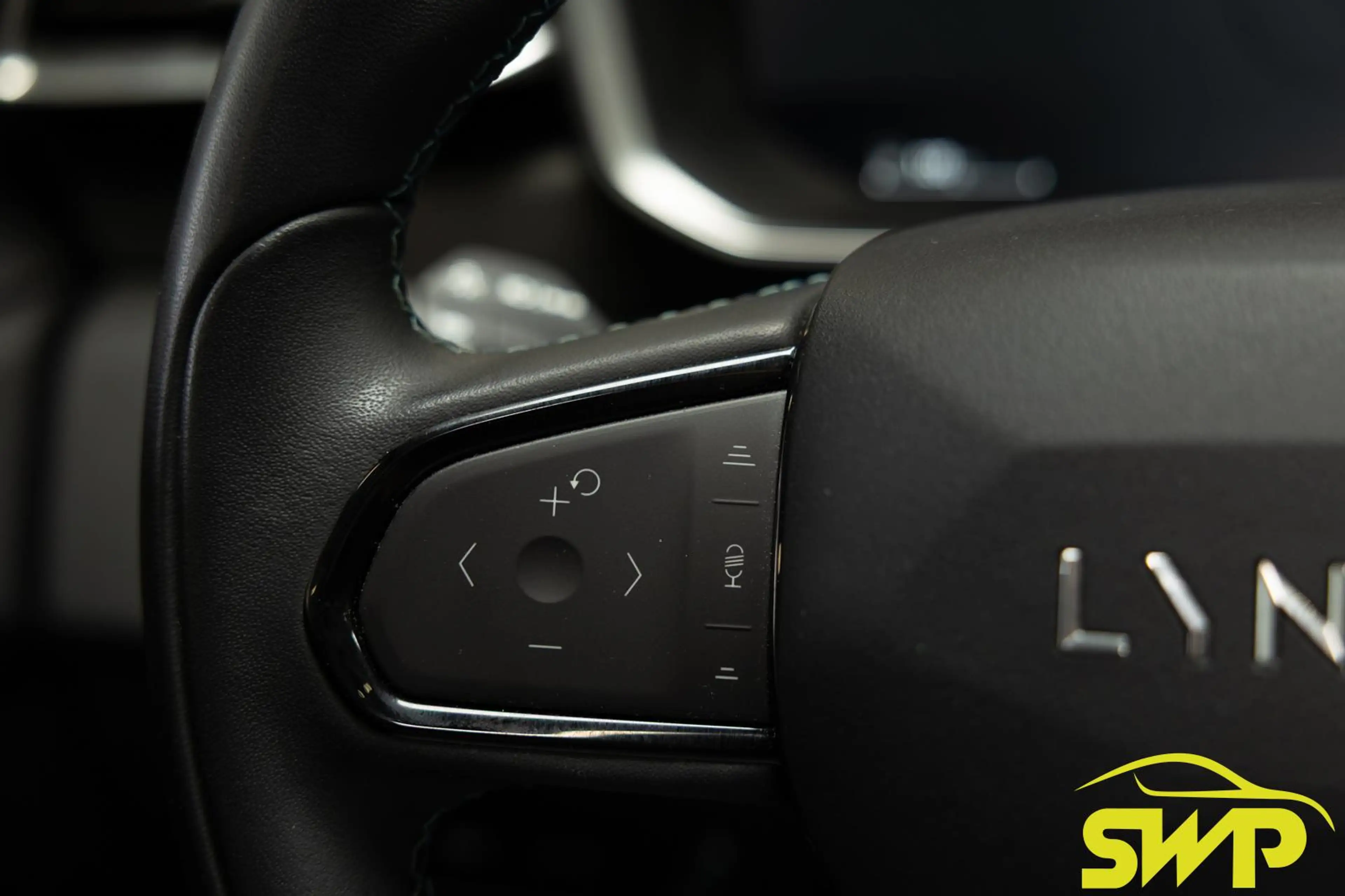 Lynk & Co 01 1.5 | PHEV | Zwart | 98.5 % SoH | Pano | 360 | Nav — photo 14