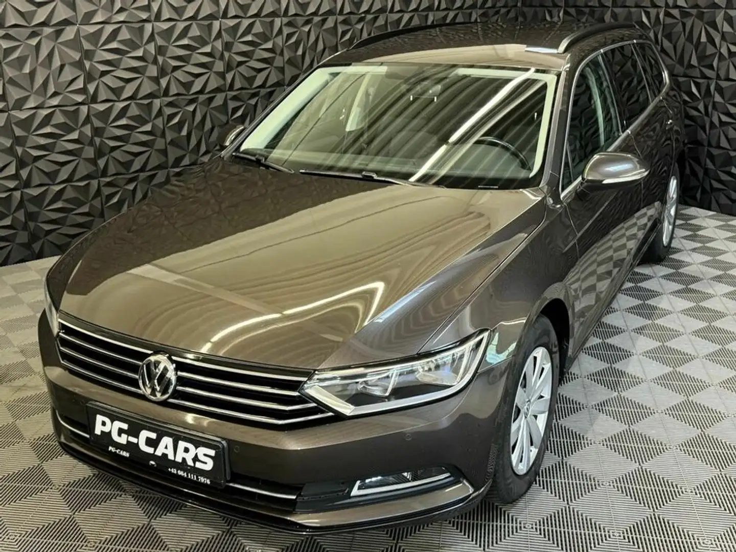 Volkswagen Passat 2.0 TDI Comfortline BlueMotion Marrone - 2