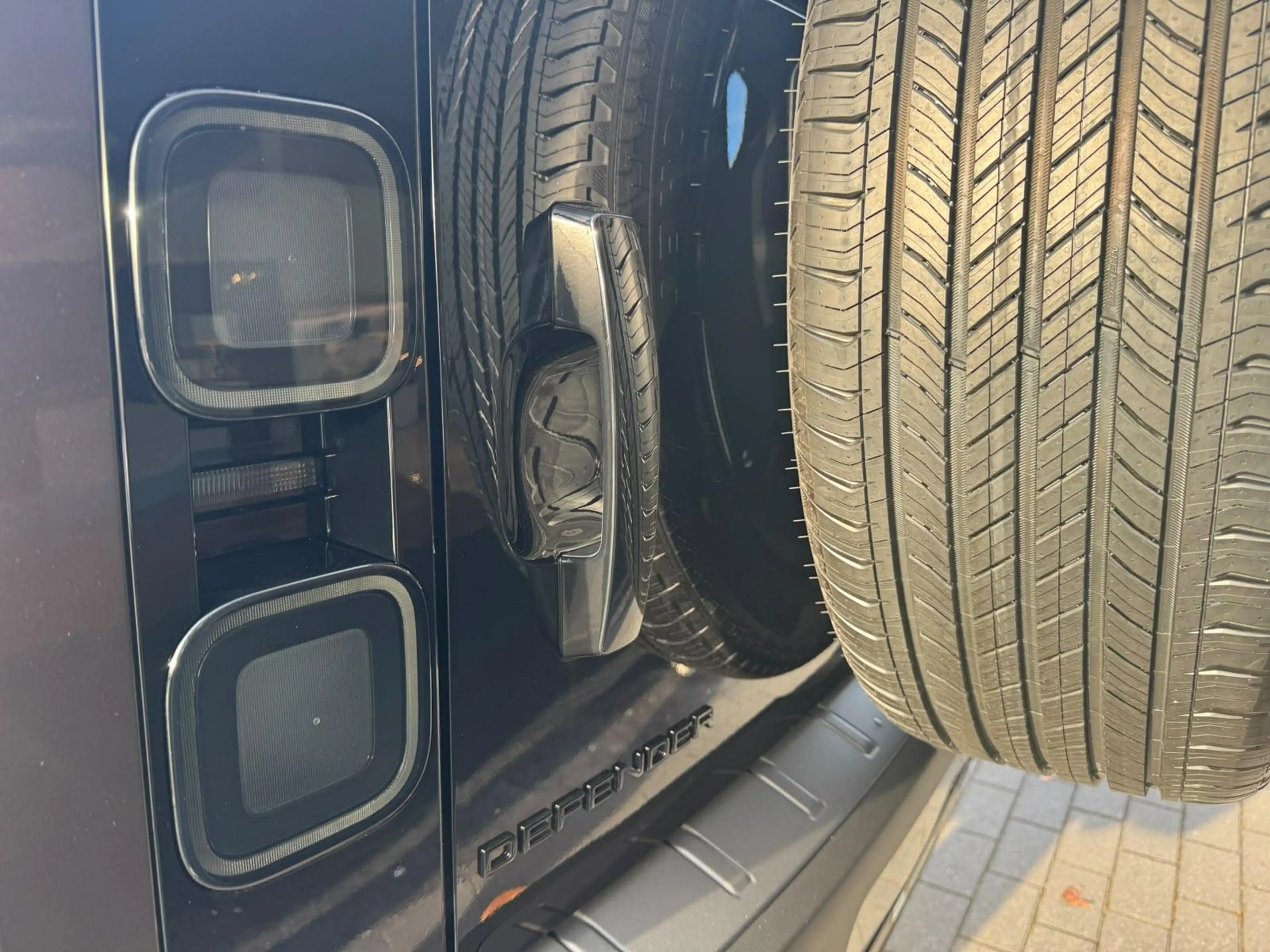 Land Rover Defender 110 P635 OCTA — photo 25
