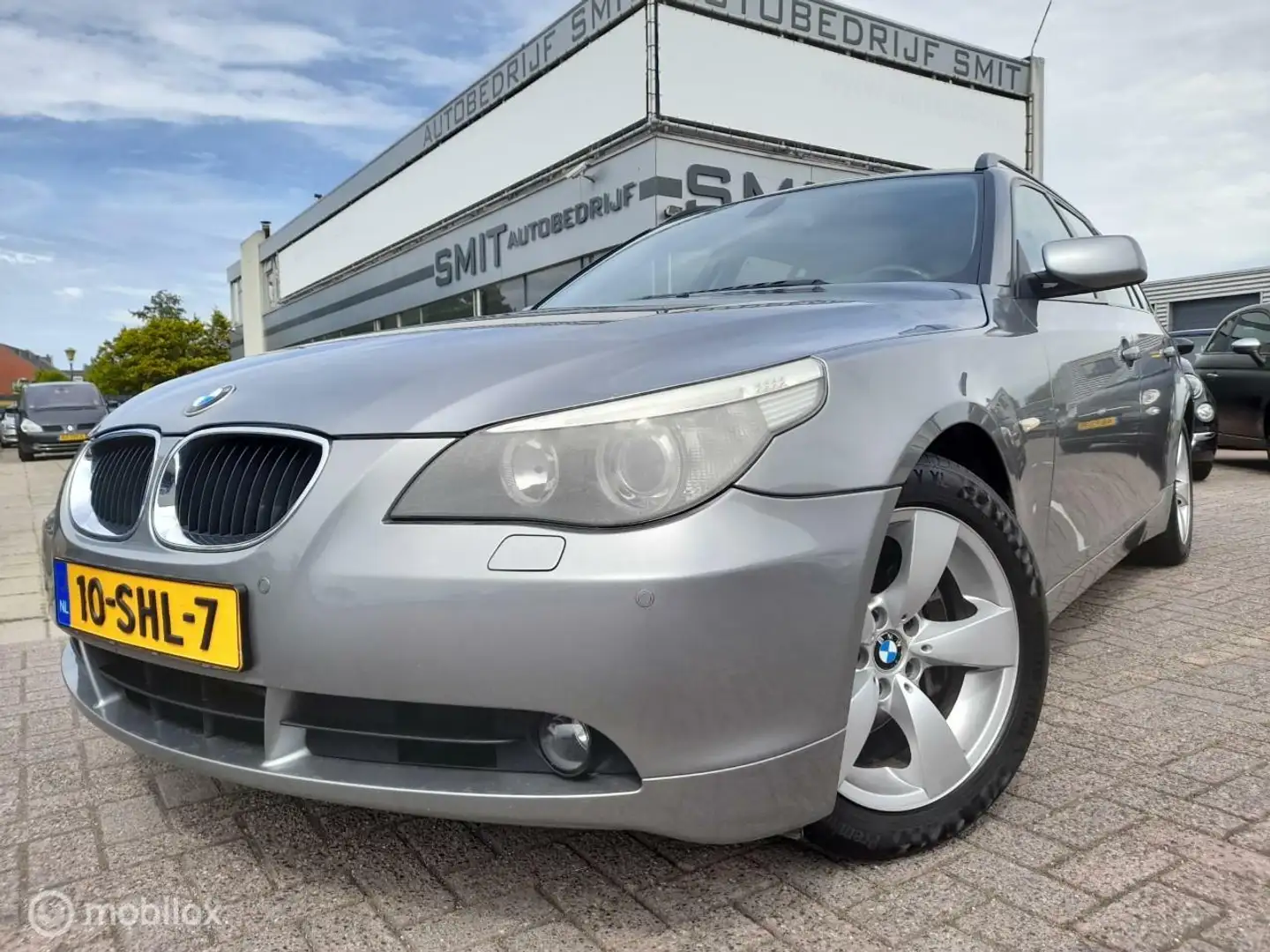 BMW 525 5-serie Touring 525i High Executive Aut/Leder/Xeno Grijs - 1