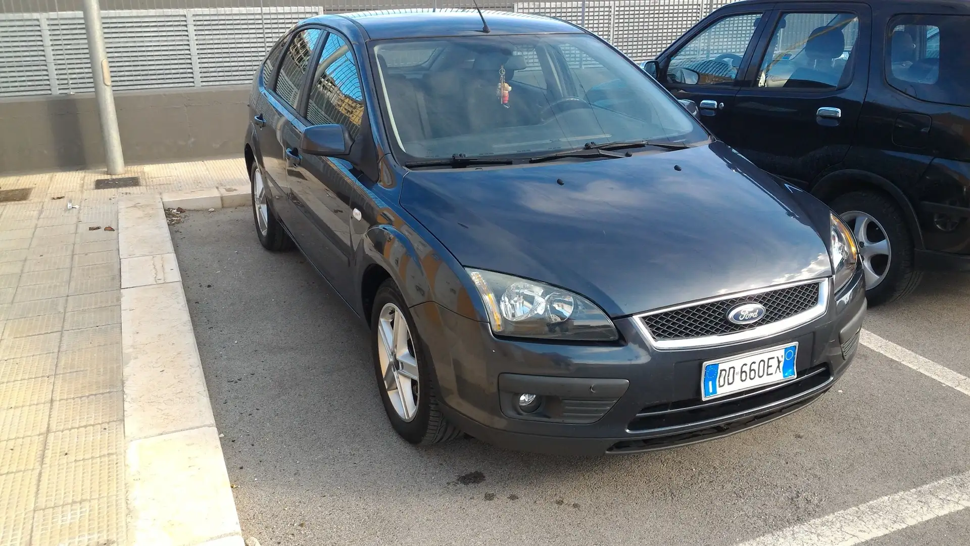 Ford Focus 5p 1.6 tdci 90cv - 1
