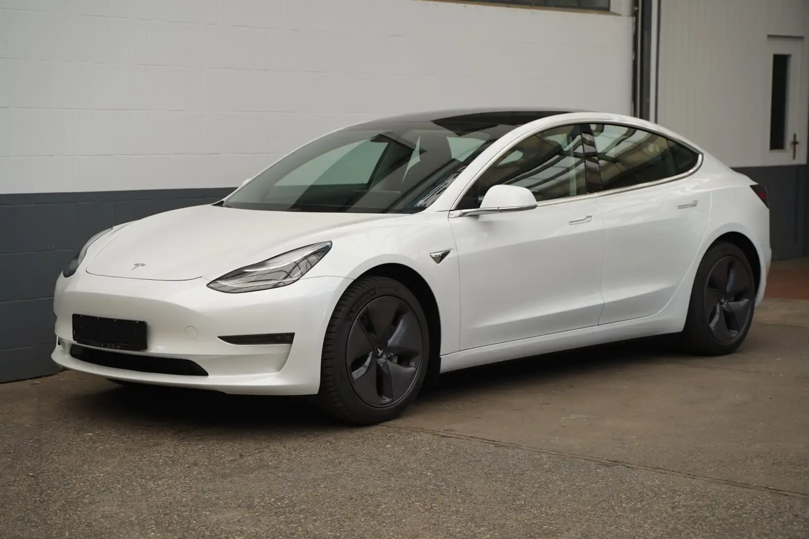 Tesla Model 3 Long Range AWD *FSD full self drive*innen weiß* Weiß - 1