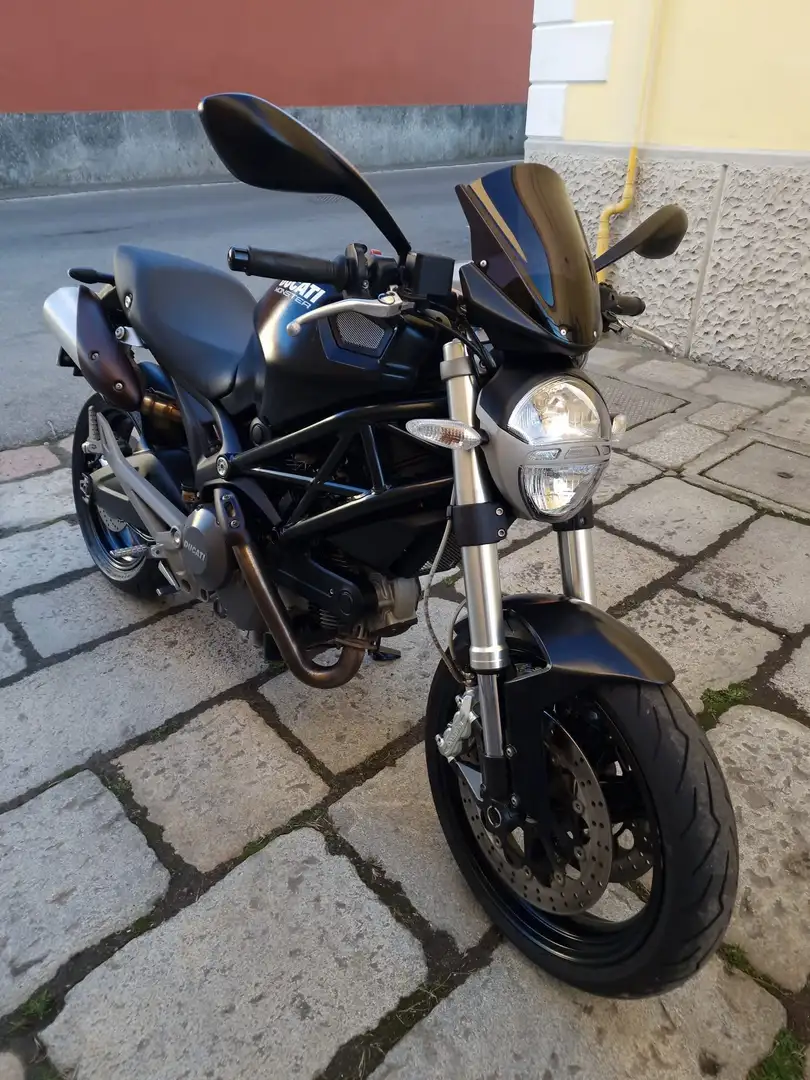 Ducati Monster 696 Fekete - 2