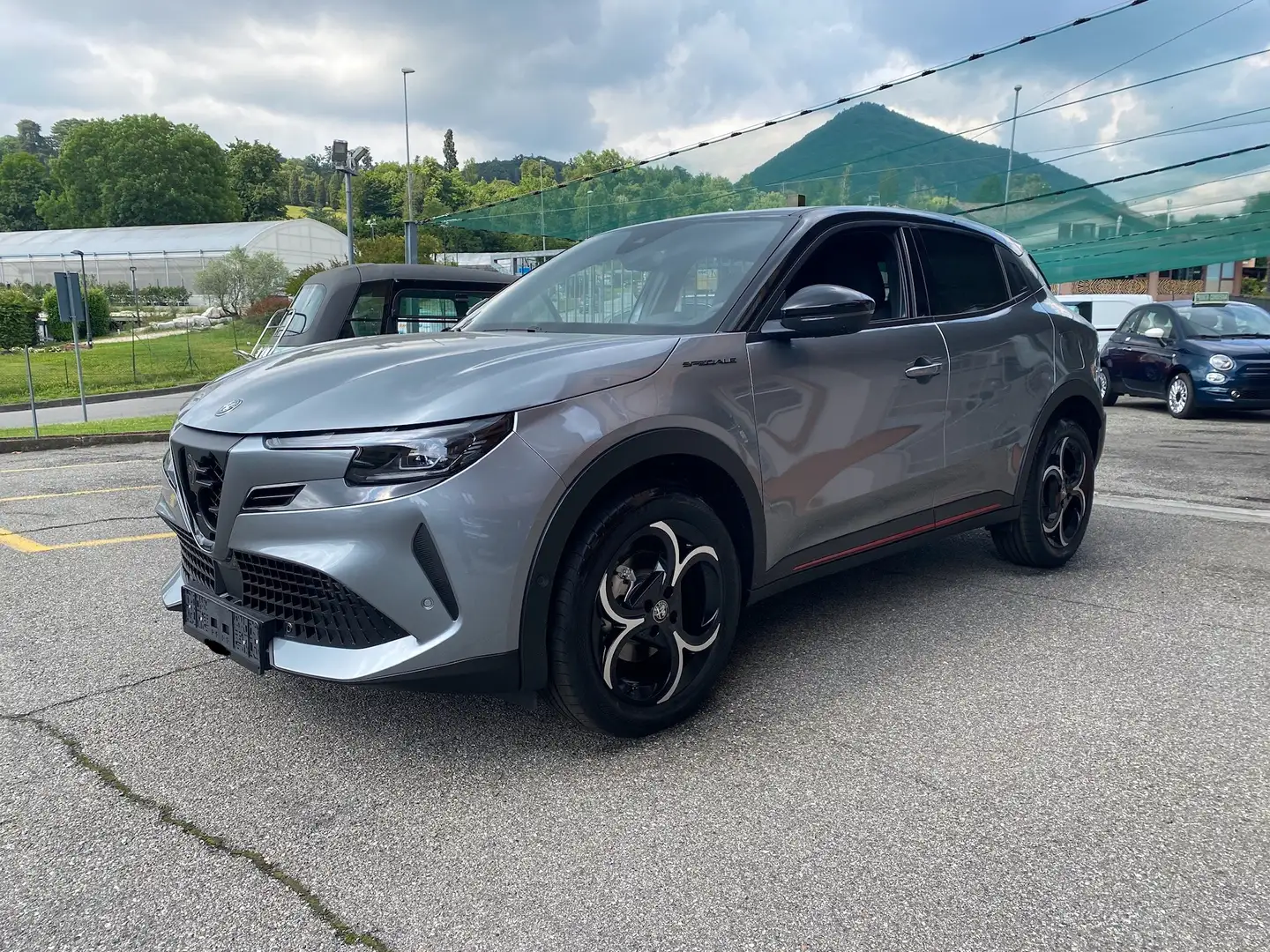 Alfa Romeo Junior 1.2 ibrida Speciale 145cv edct6 Grigio - 1