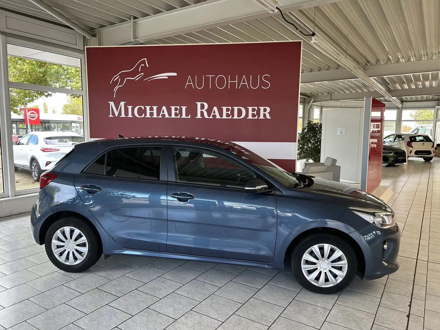 Kia Rio Dream Team Bleu - 1