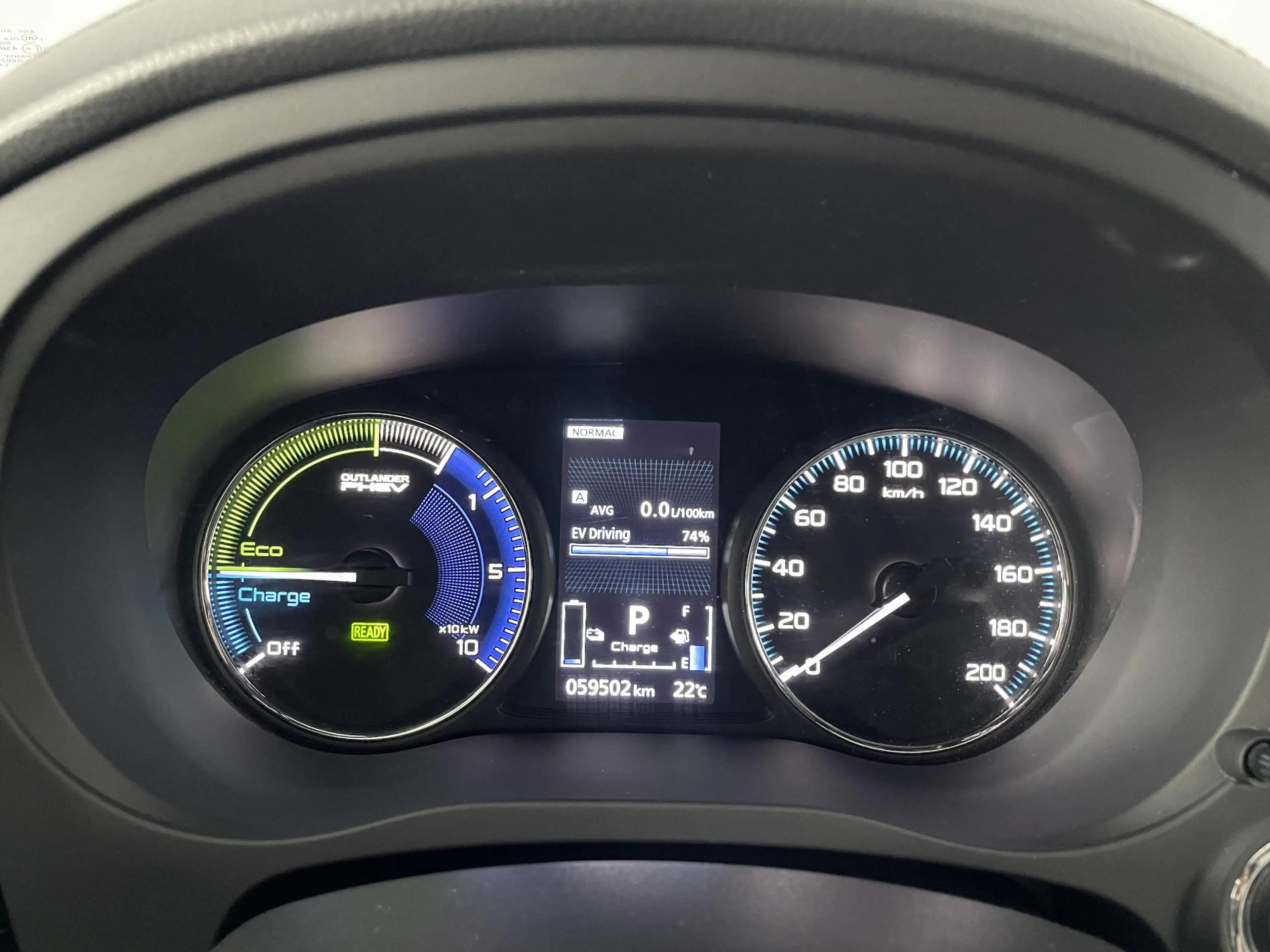 Mitsubishi Outlander 2.4 PHEV Intense+ | Schuif-kanteldak | Leder | Plu — photo 17