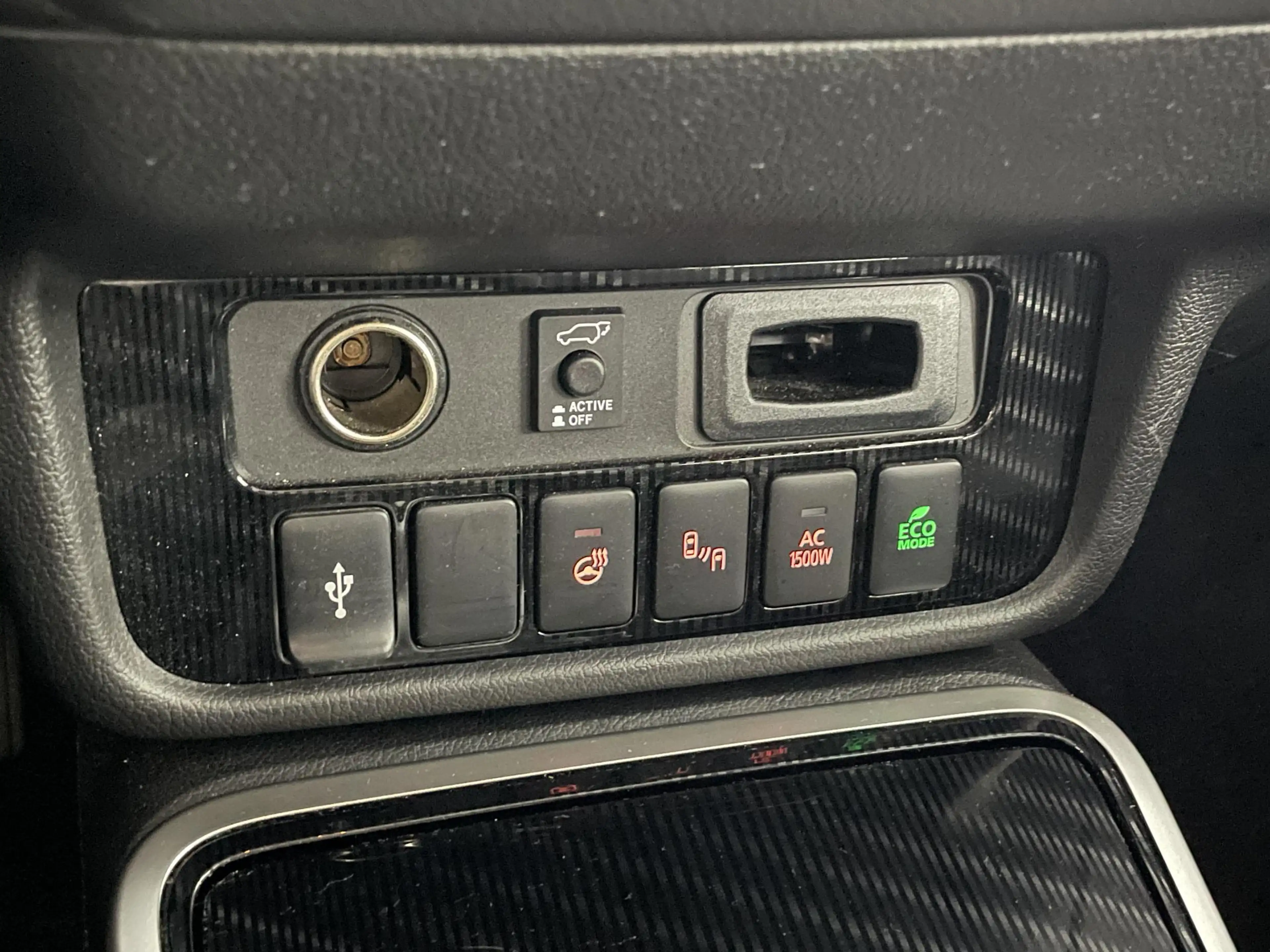 Mitsubishi Outlander 2.4 PHEV Intense+ | Schuif-kanteldak | Leder | Plu — photo 21