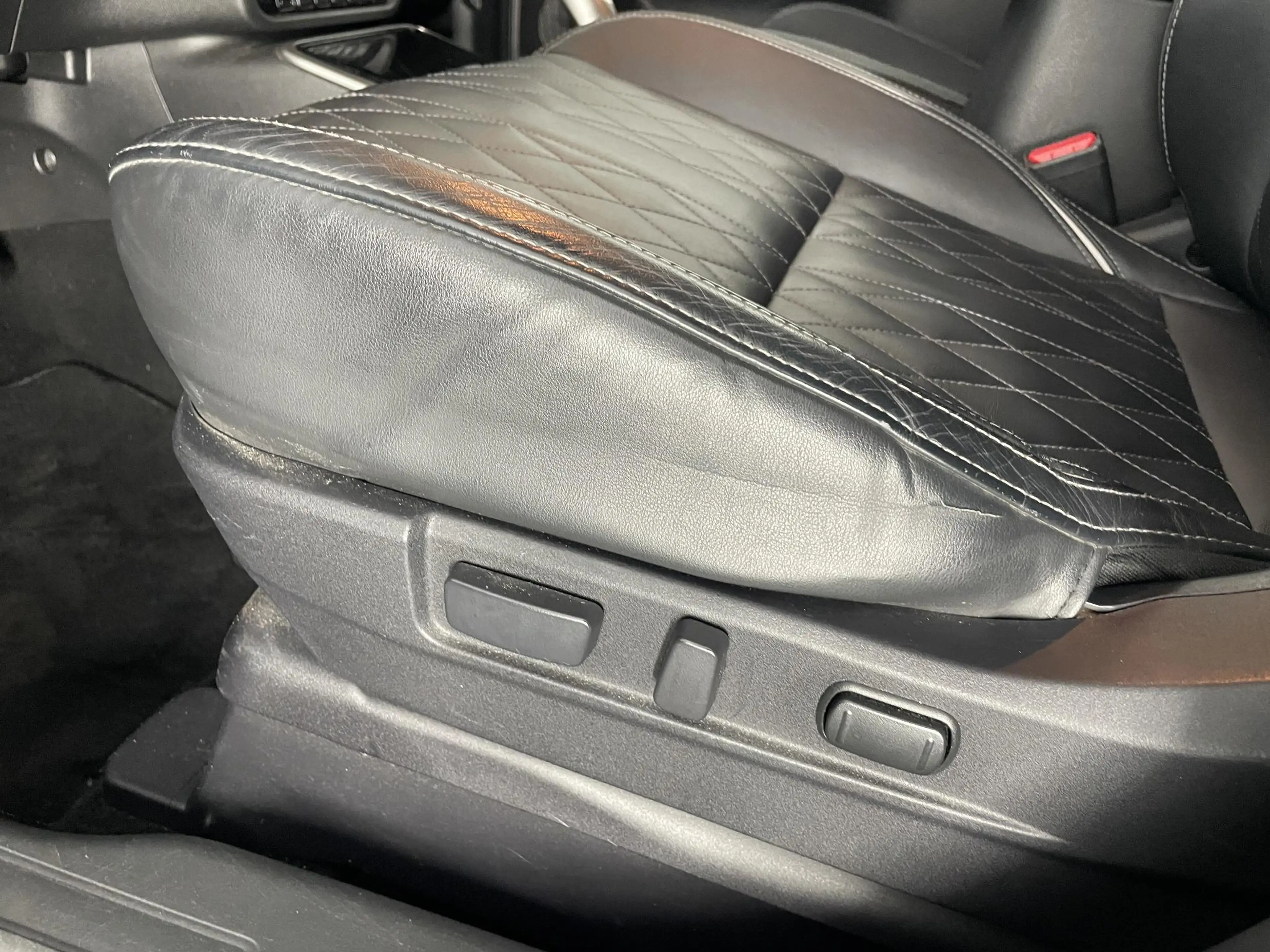 Mitsubishi Outlander 2.4 PHEV Intense+ | Schuif-kanteldak | Leder | Plu — photo 15