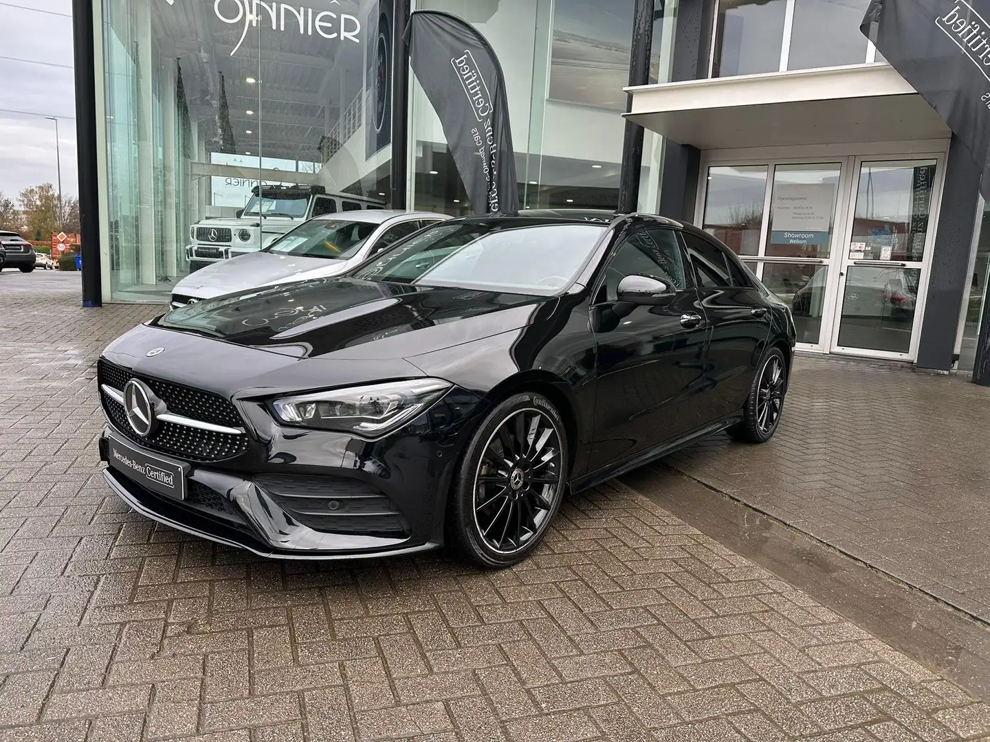 Mercedes-Benz CLA 180 CLA AMG Line Schwarz - 1