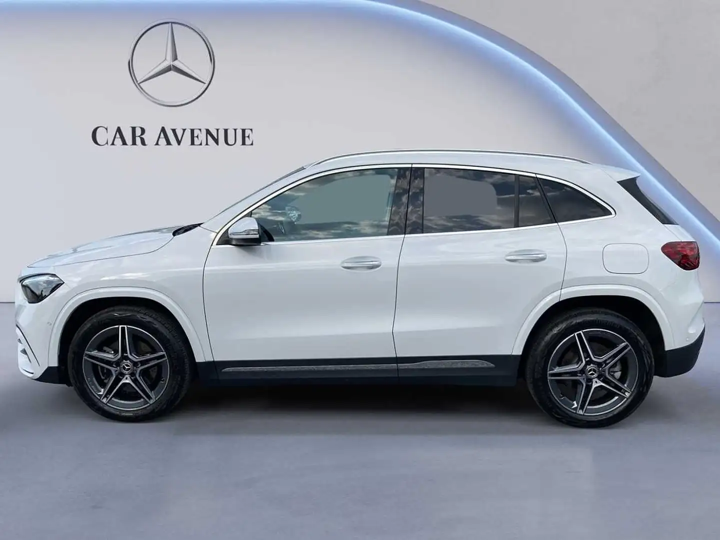 Mercedes-Benz GLA 250 e AMG Line Argent - 2