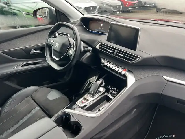 Peugeot 3008 view 10