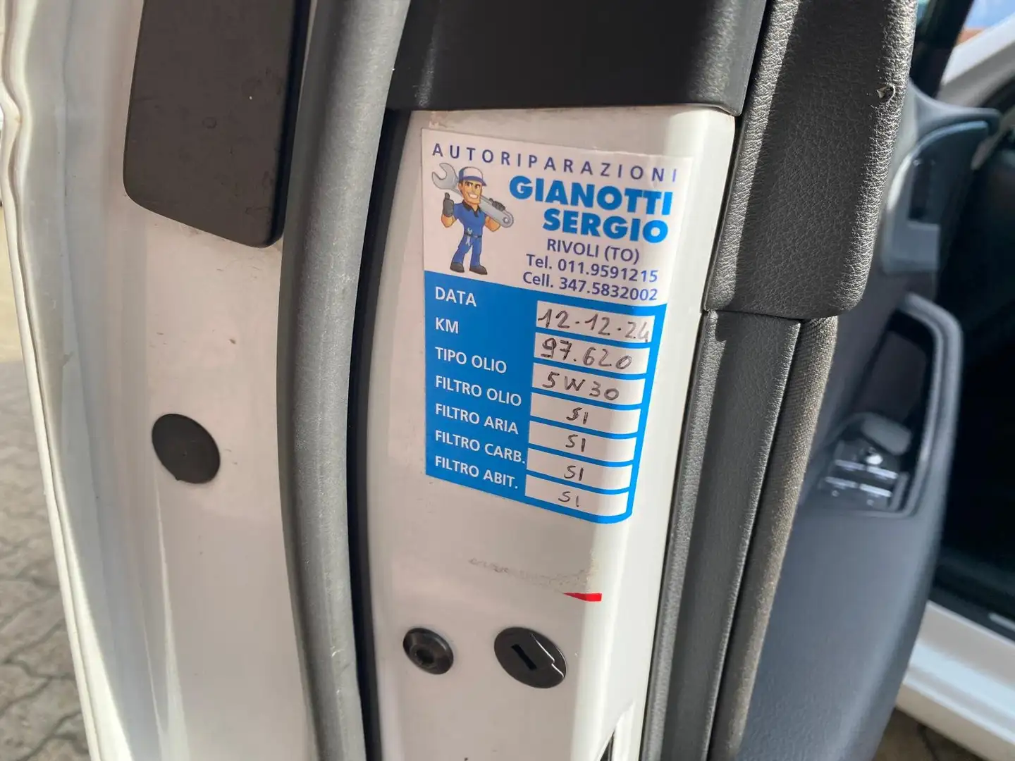 Audi A4 Avant 2.0 TDI 122CV S-LINE Blanc - 2