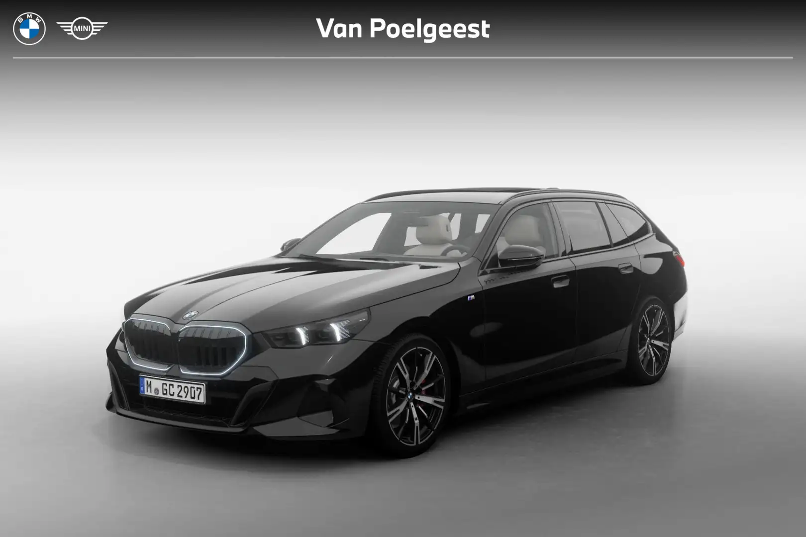 BMW 520 5 Serie Touring 520i | M Sport Pro | Innovation Pa Zwart - 1