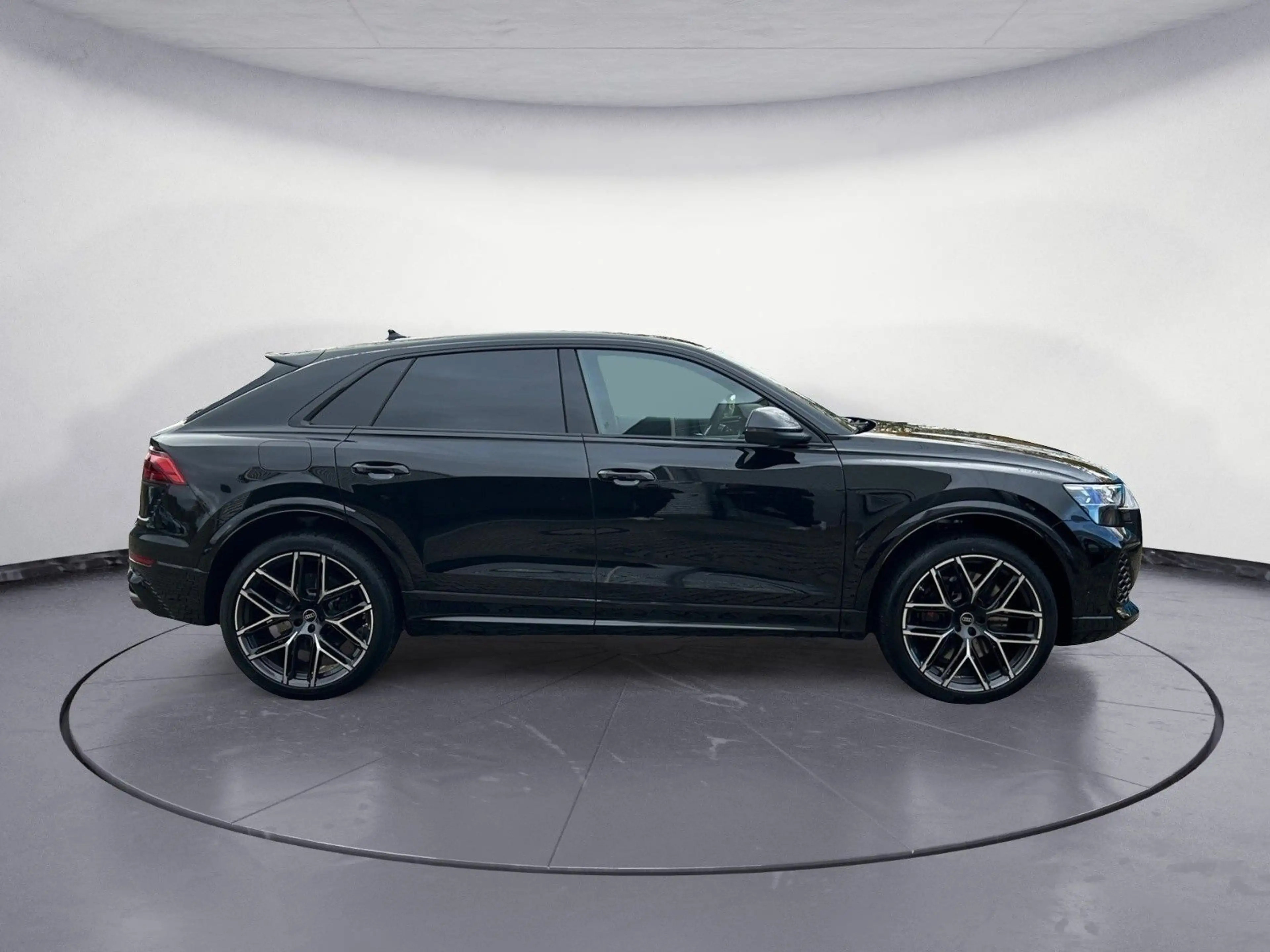 Audi RS Q8 RSQ8 SUV 441(600) kW(PS) tiptronic — photo 5