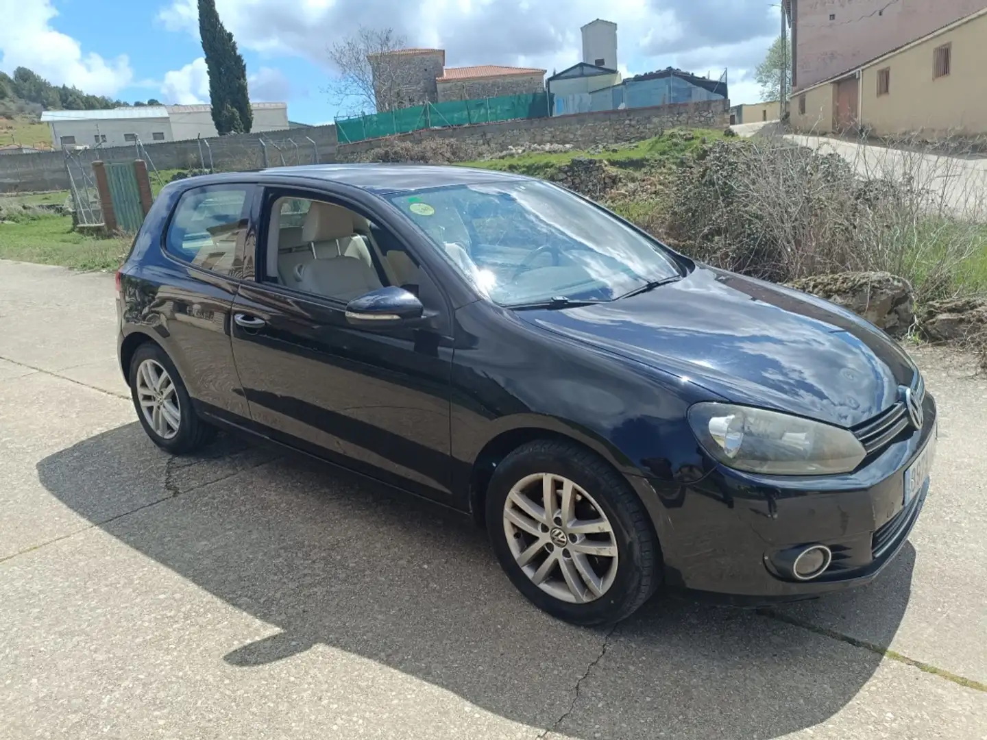 Volkswagen Golf 1.6TDI CR Advance BMT 105 Schwarz - 2