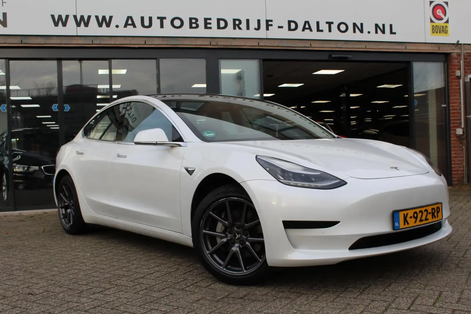 Tesla Model 3 RWD Plus 60 kWh AUTOPILOT / PANODAK / LEER / INCL. Wit - 1