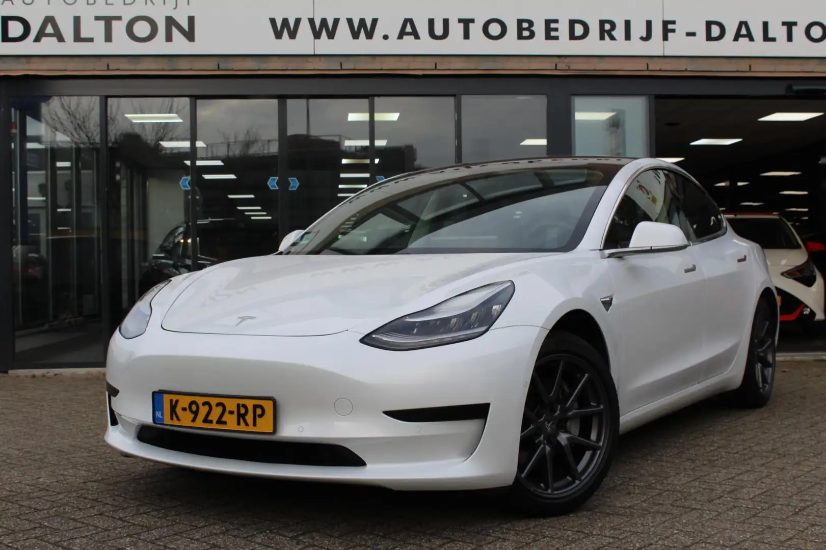 Tesla Model 3 RWD Plus 60 kWh AUTOPILOT / PANODAK / LEER / INCL. Wit - 2