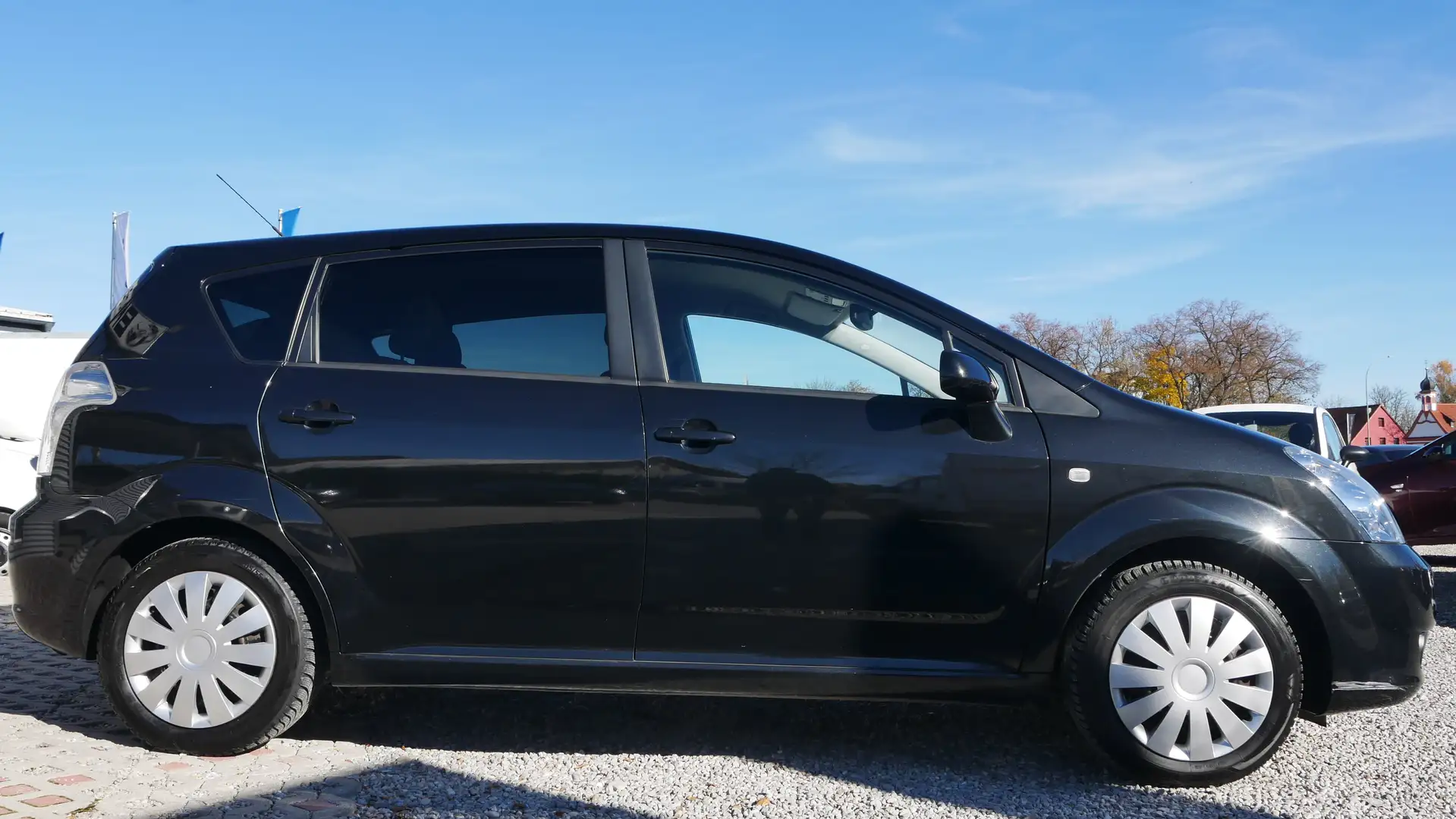 Toyota Corolla Verso 1.8 7 Sitzer Einparkhilfe Bluetooth Tempomat Klima Schwarz - 2