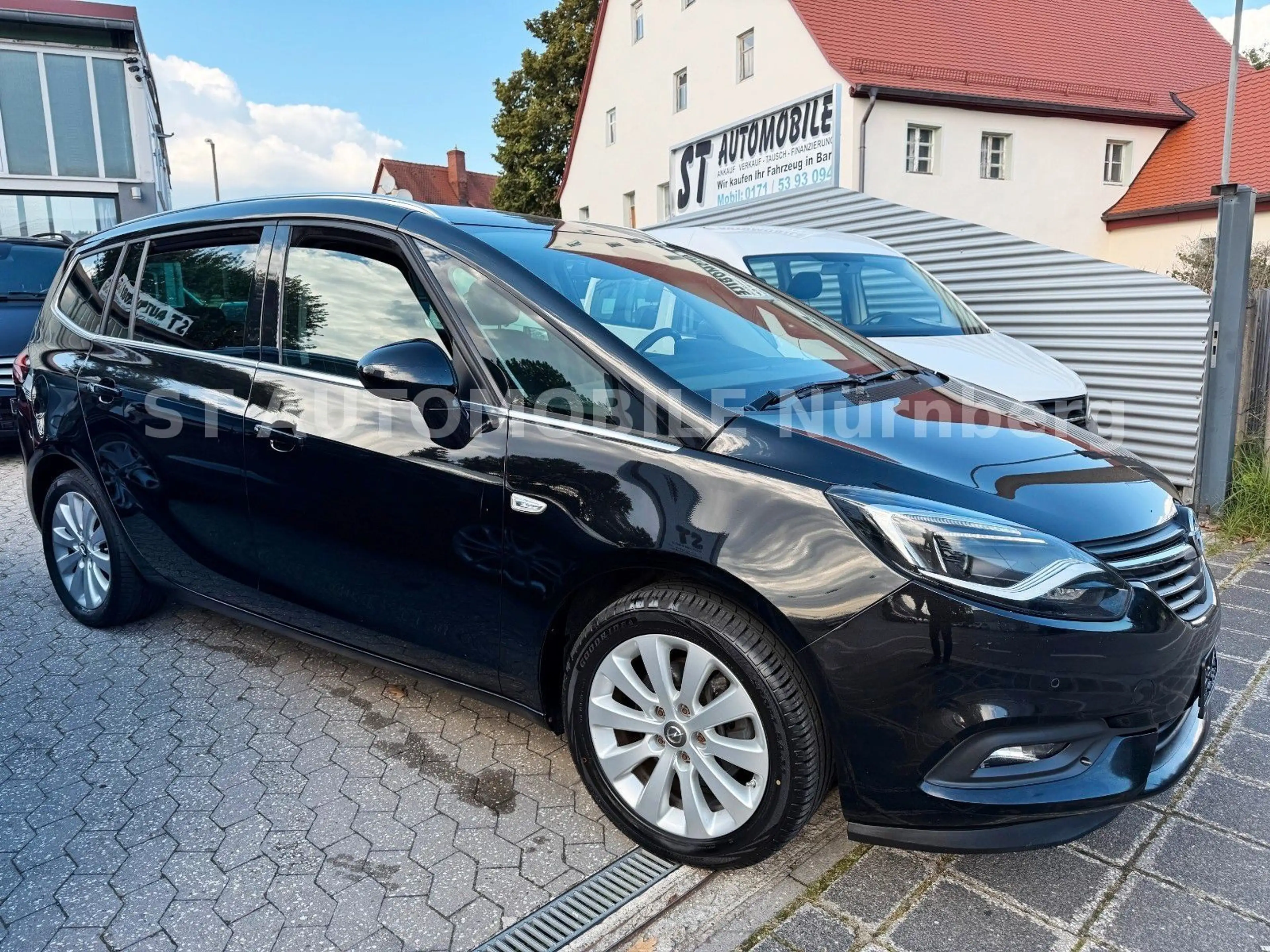 Opel Zafira Tourer 1.6 CDTI Innovation*PDC*LED*TEMPO* — photo 3
