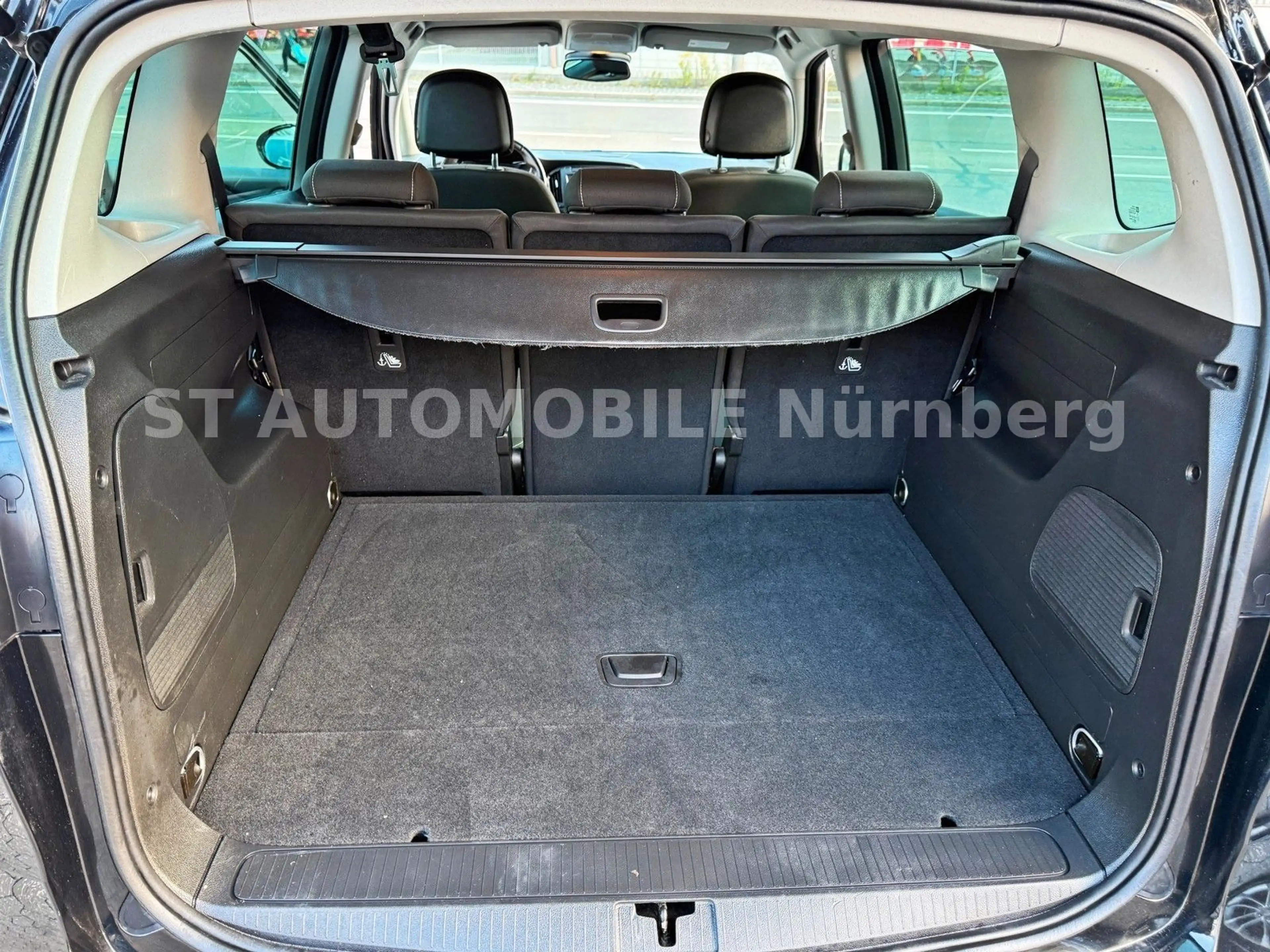 Opel Zafira Tourer 1.6 CDTI Innovation*PDC*LED*TEMPO* — photo 15