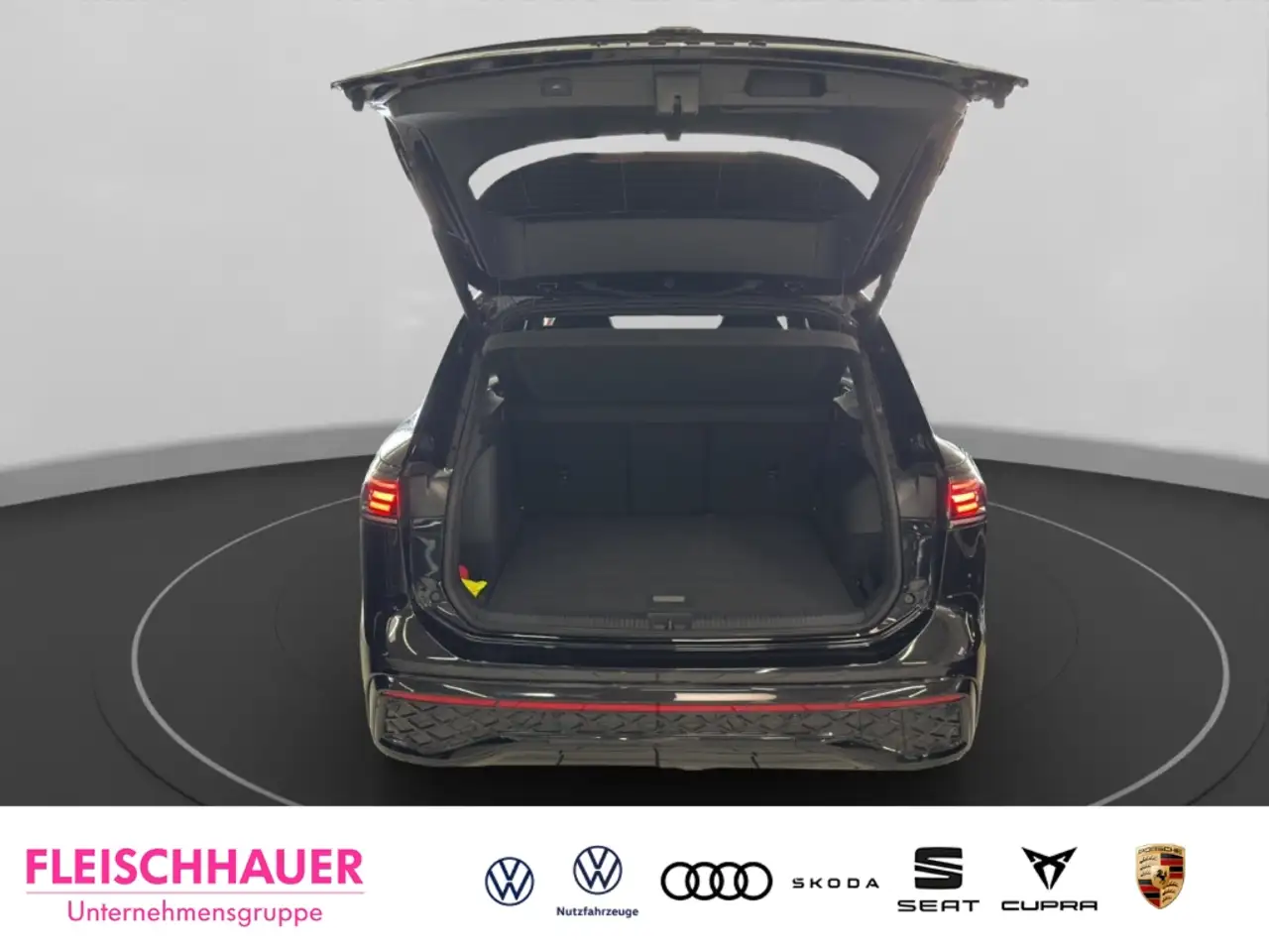 Volkswagen Tiguan eHybrid 1.5 TSI LED+360+HUD+ACC+NAVI+SHZ+VC+DAB 16
