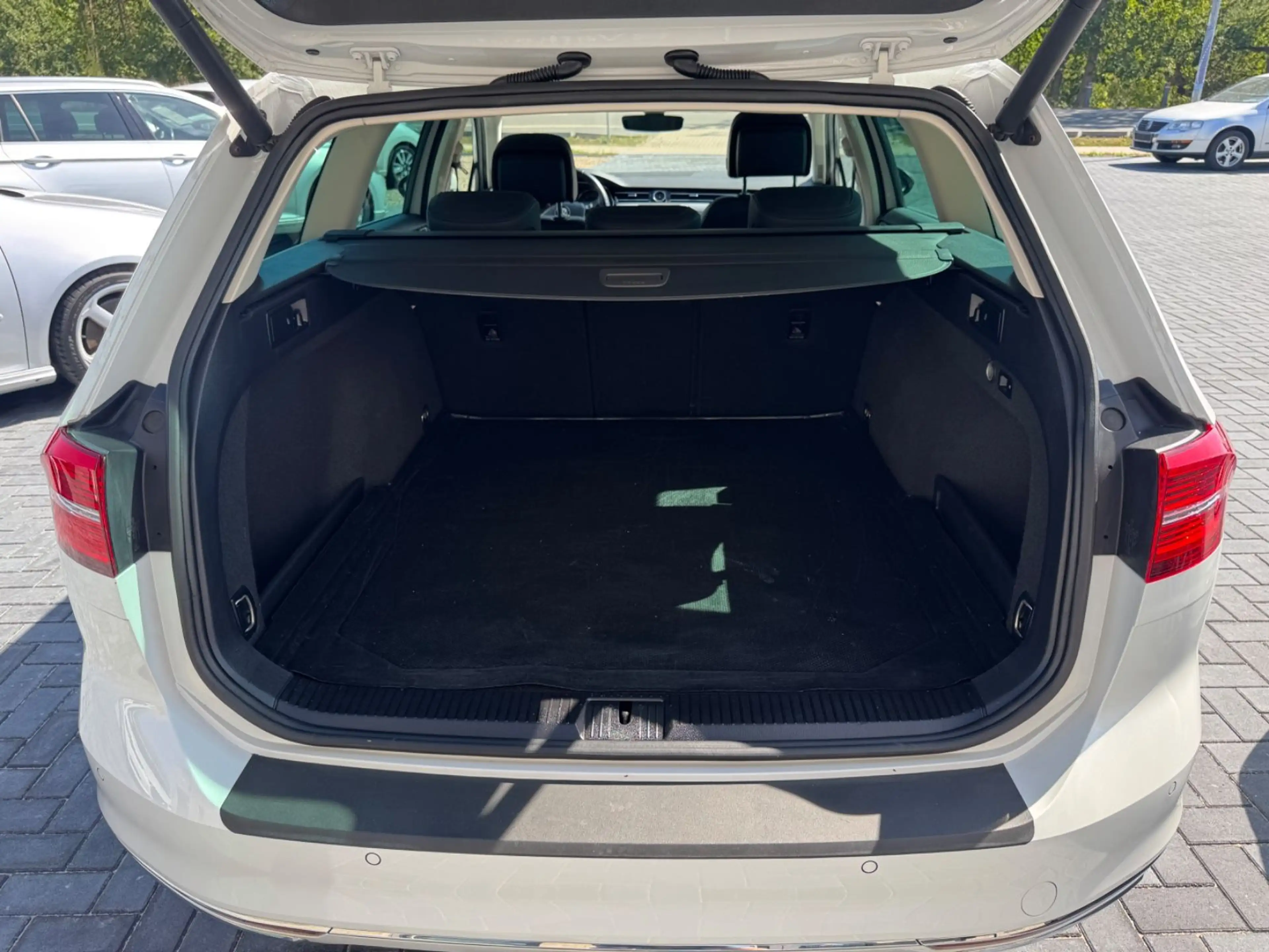 Volkswagen Passat Variant Highline 4Motion/ DSG/ Head-Up — photo 10