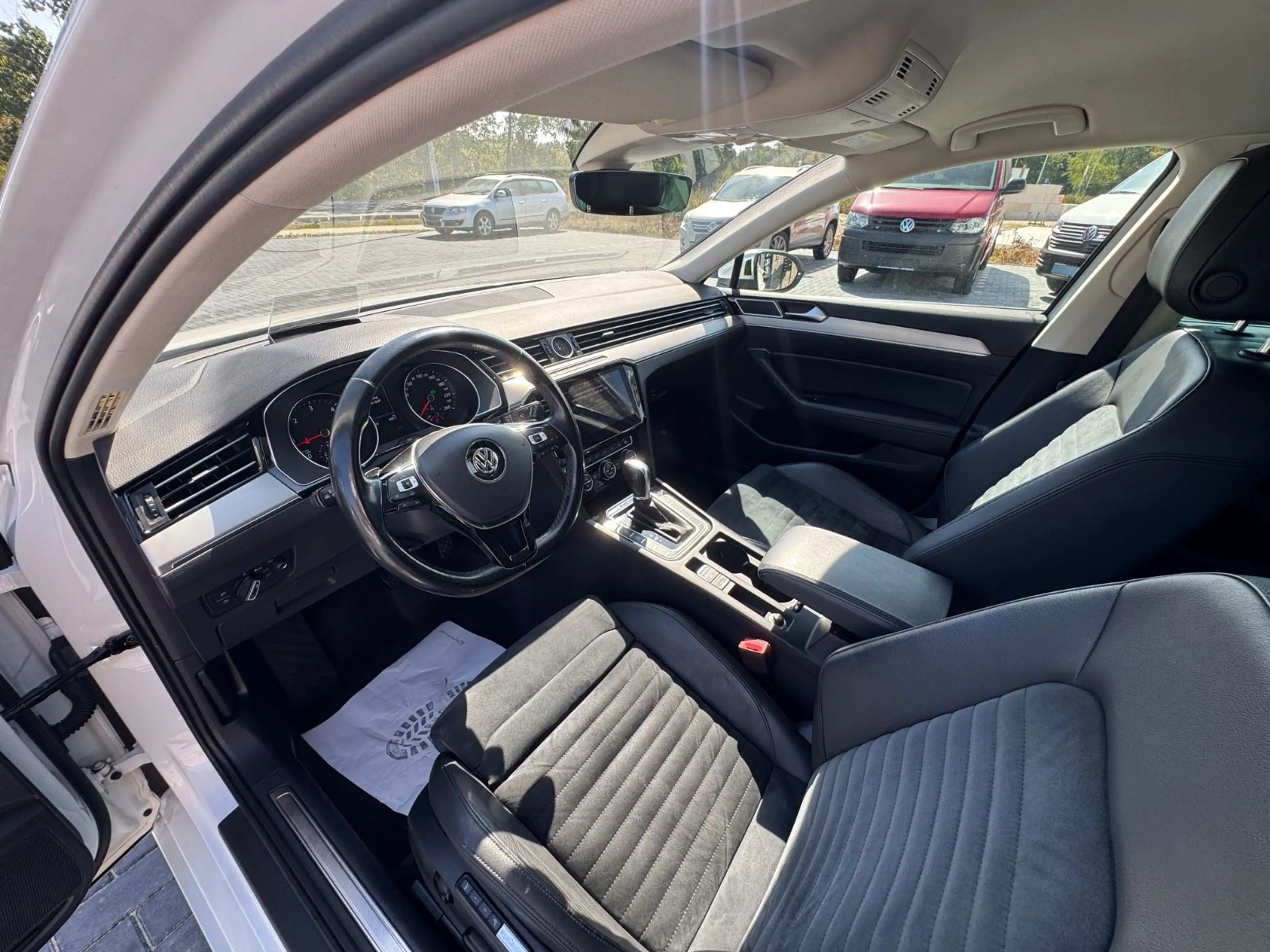 Volkswagen Passat Variant Highline 4Motion/ DSG/ Head-Up — photo 12