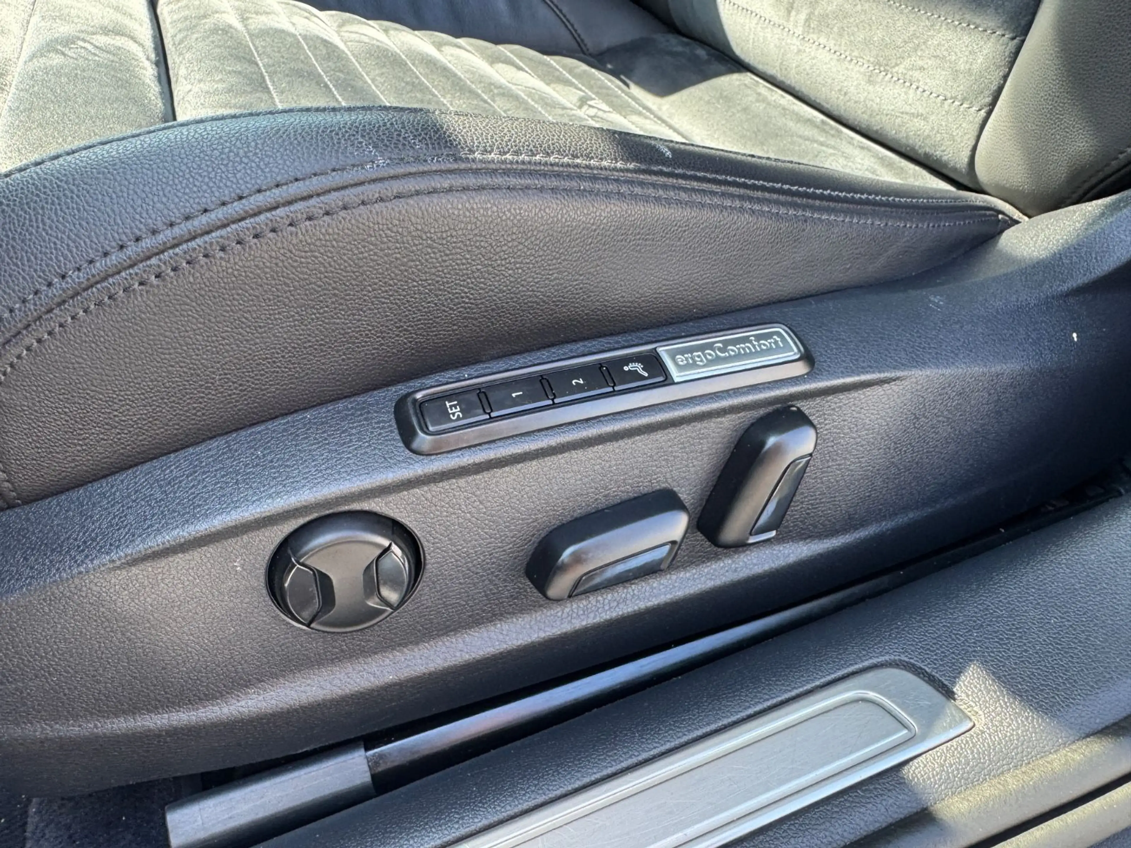 Volkswagen Passat Variant Highline 4Motion/ DSG/ Head-Up — photo 15