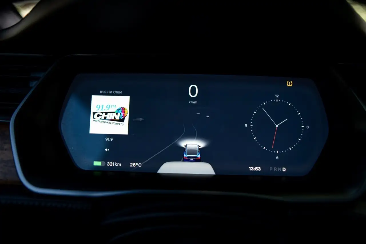 Tesla Model X снимка Tesla Model X