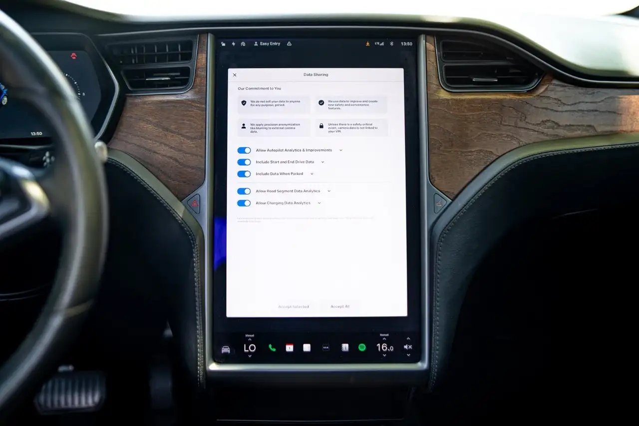 Tesla Model X снимка Tesla Model X