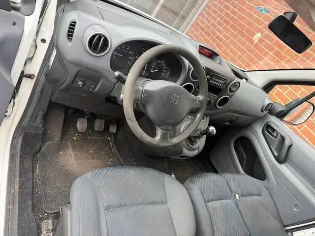 Peugeot Partner view 6