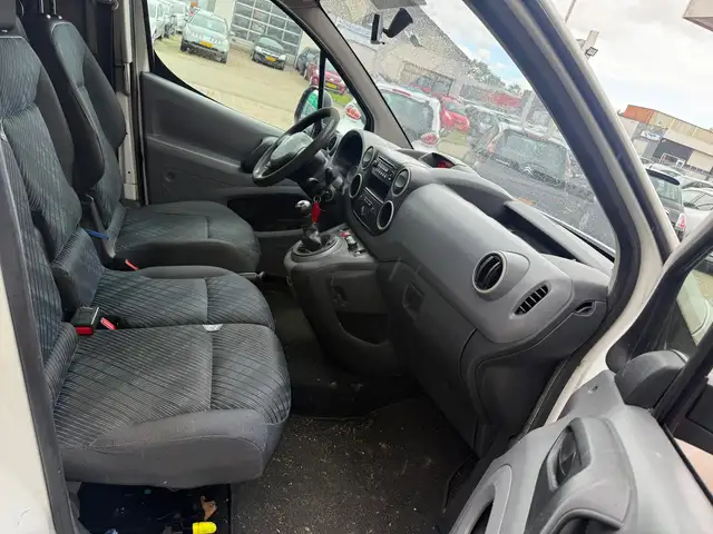 Peugeot Partner view 11
