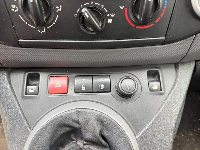 Peugeot Partner view 8