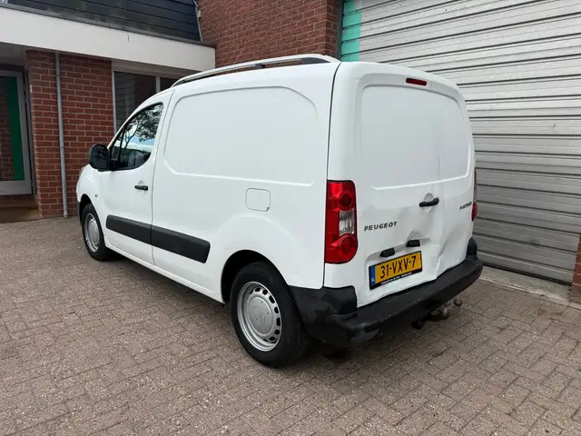 Peugeot Partner view 3