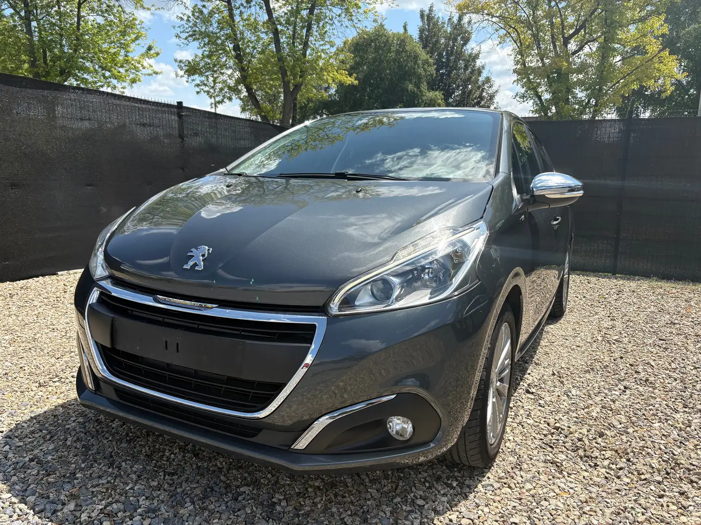 Peugeot 208 208 1.2i PureTech Style /1E PROP-NAVI-EUR6B/ Gris - 2