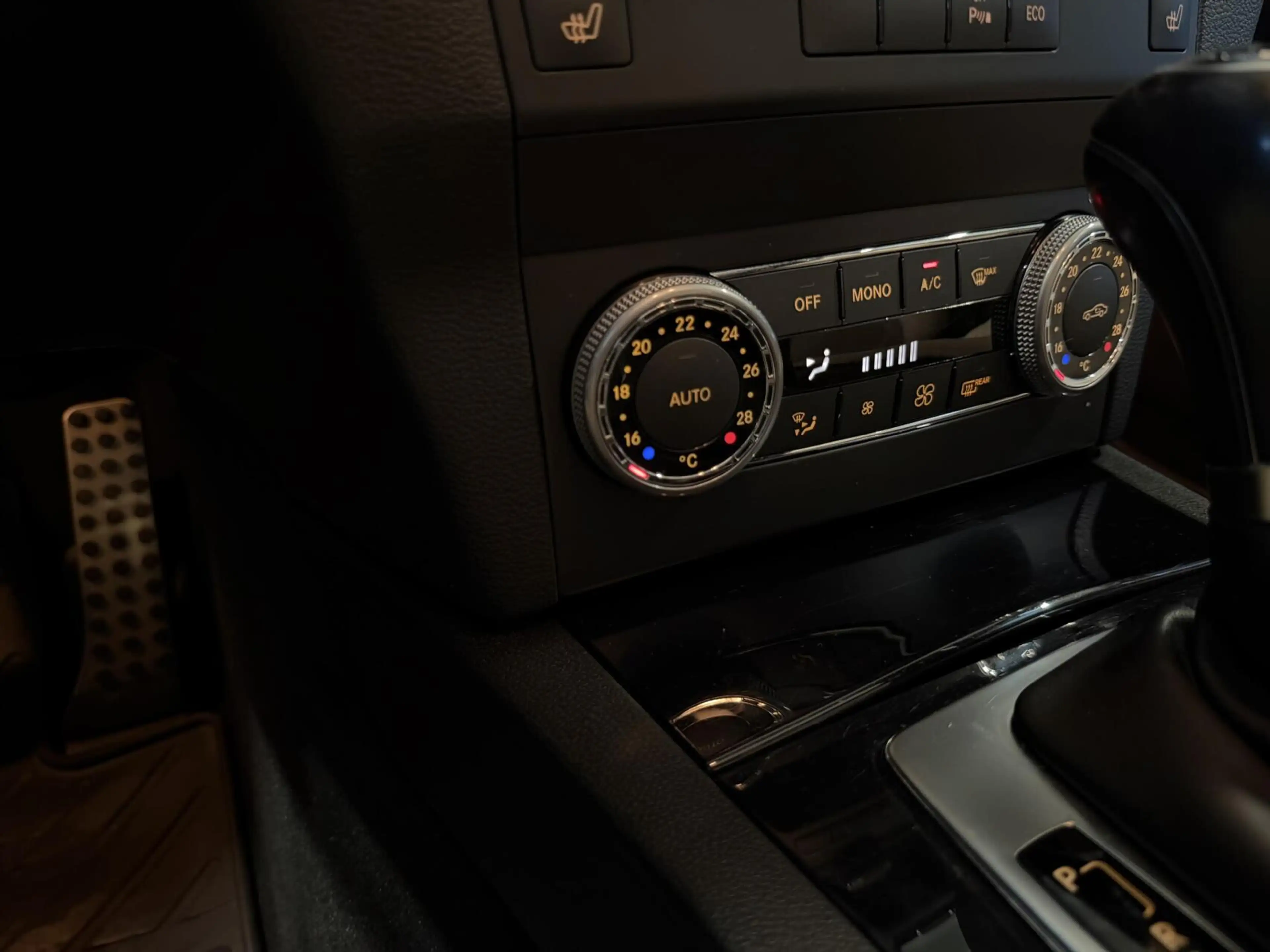 Mercedes-Benz GLK 220 CDI 4-Matic AMG Pano Trekhaak Leer — photo 24
