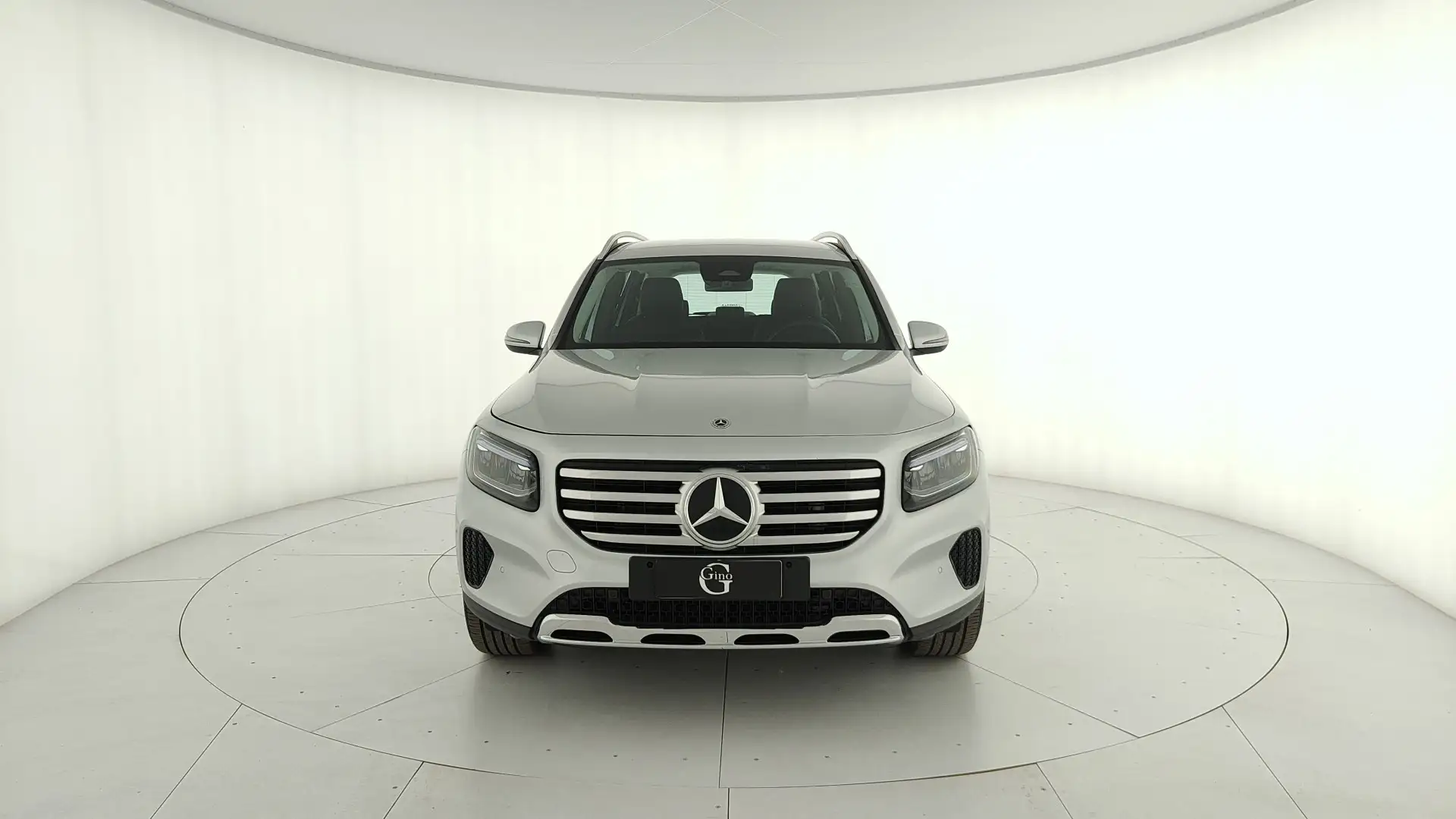 Mercedes-Benz GLB 180 d Progressive Advanced auto Gümüş rengi - 2