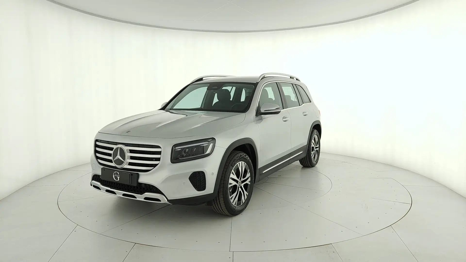 Mercedes-Benz GLB 180 d Progressive Advanced auto Gümüş rengi - 1